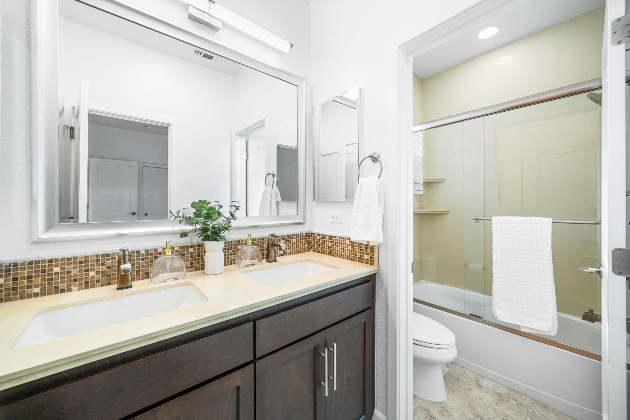 Photo #40: 41123800 Listing: Photo #40