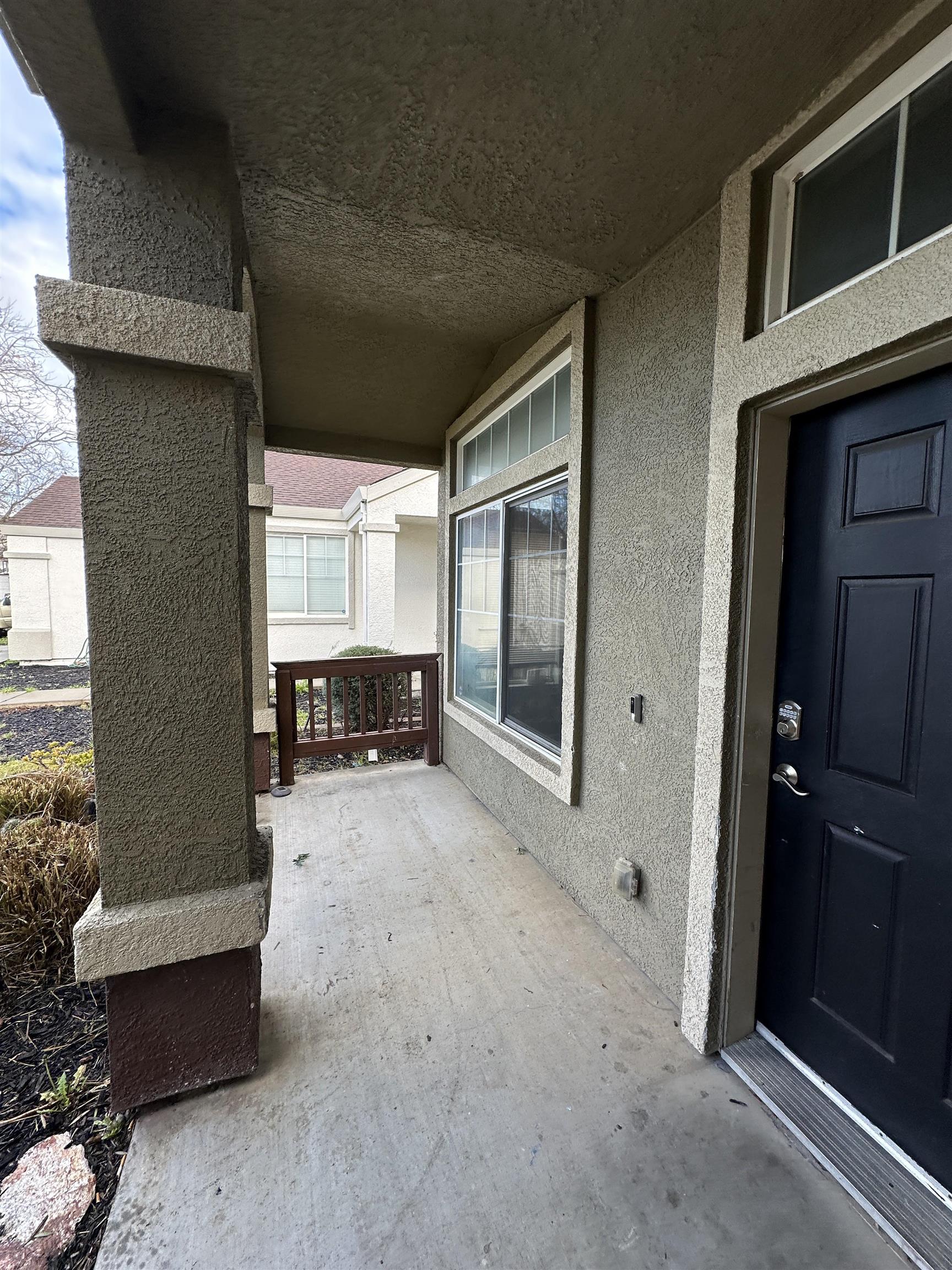 Detail Gallery Image 3 of 11 For 756 Rubier Way, Rio Vista,  CA 94571 - 5 Beds | 2/1 Baths