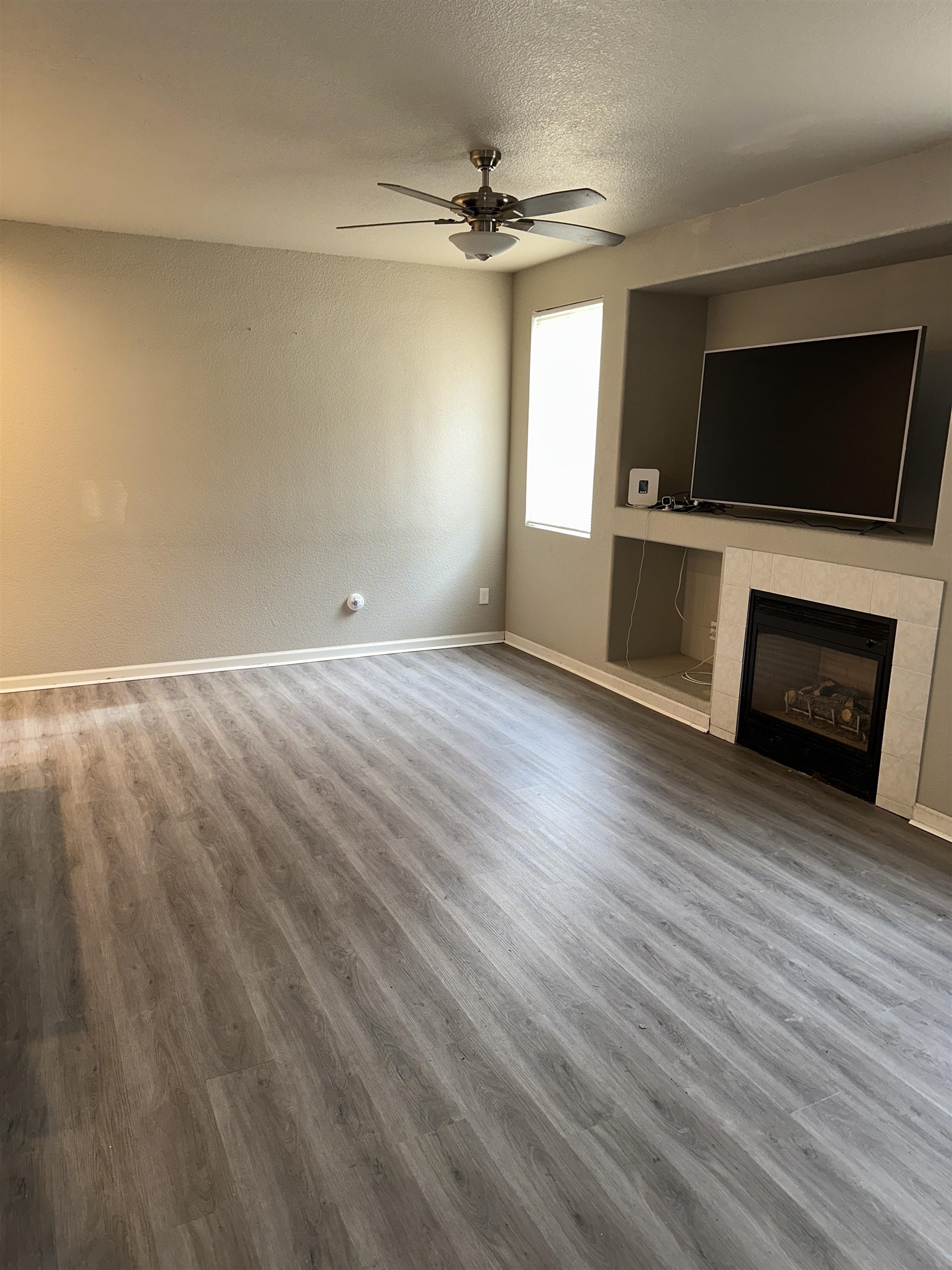 Detail Gallery Image 9 of 11 For 756 Rubier Way, Rio Vista,  CA 94571 - 5 Beds | 2/1 Baths