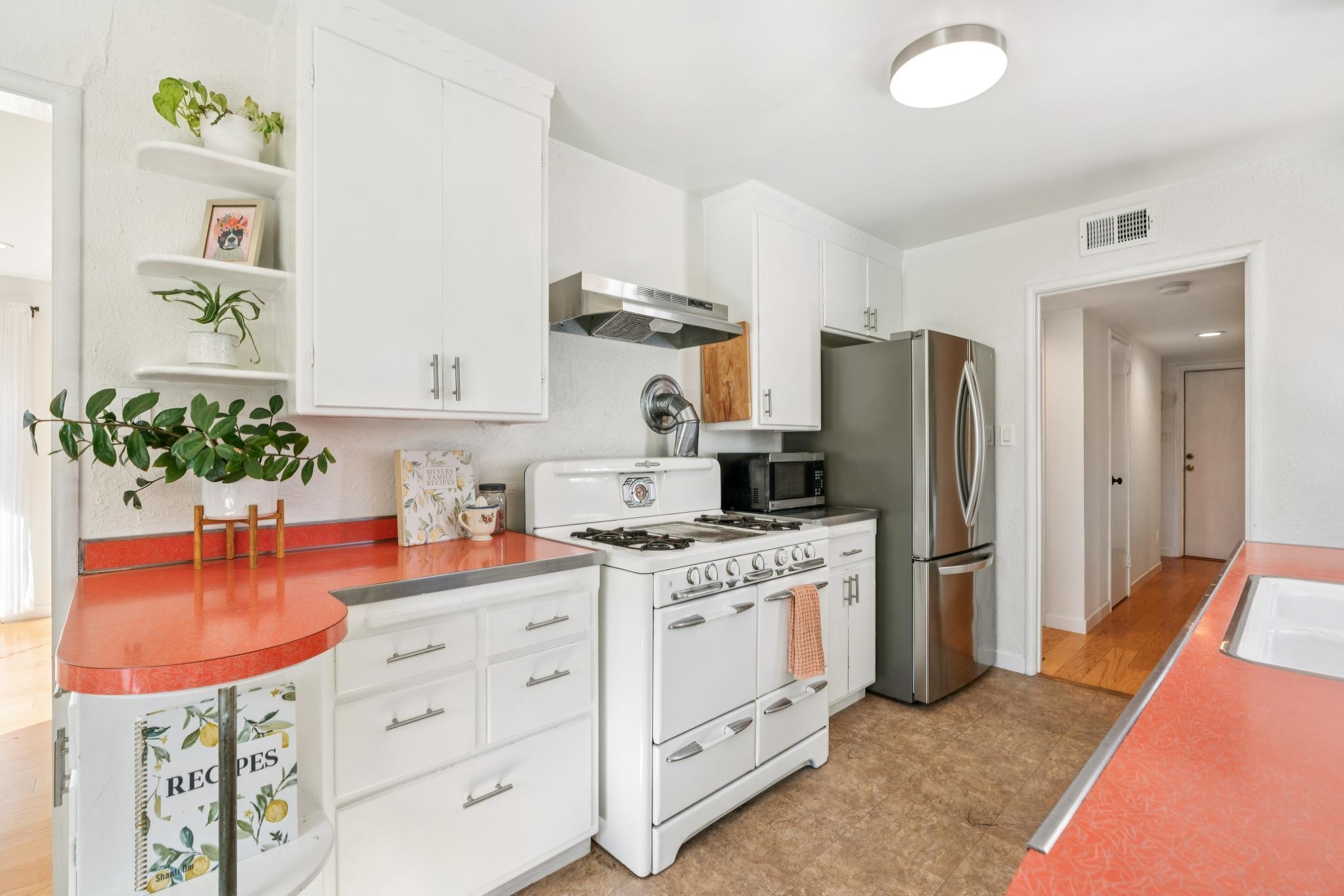 Detail Gallery Image 11 of 31 For 4055 Kimberly Pl, Concord,  CA 94521 - 3 Beds | 1/1 Baths