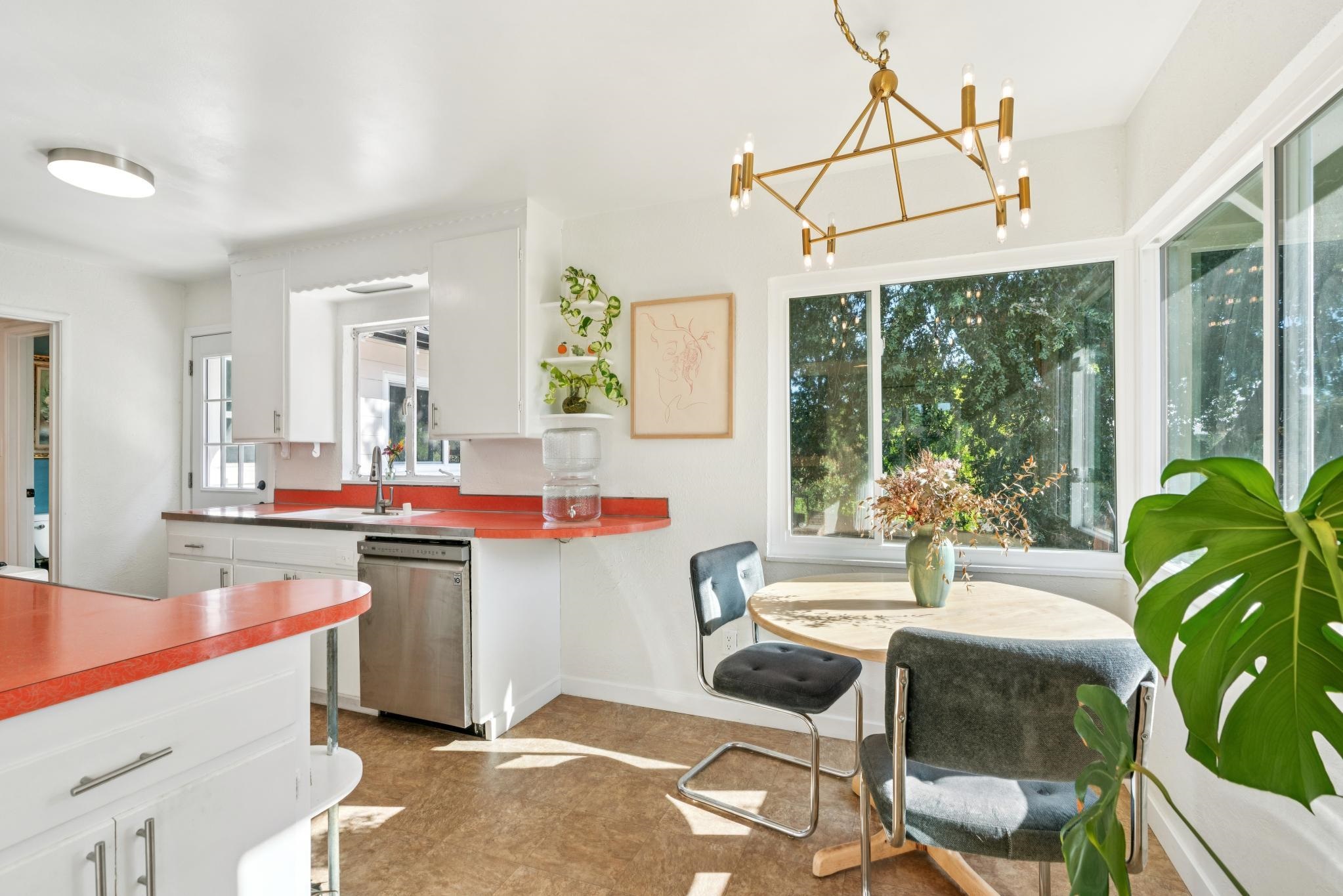 Detail Gallery Image 9 of 31 For 4055 Kimberly Pl, Concord,  CA 94521 - 3 Beds | 1/1 Baths