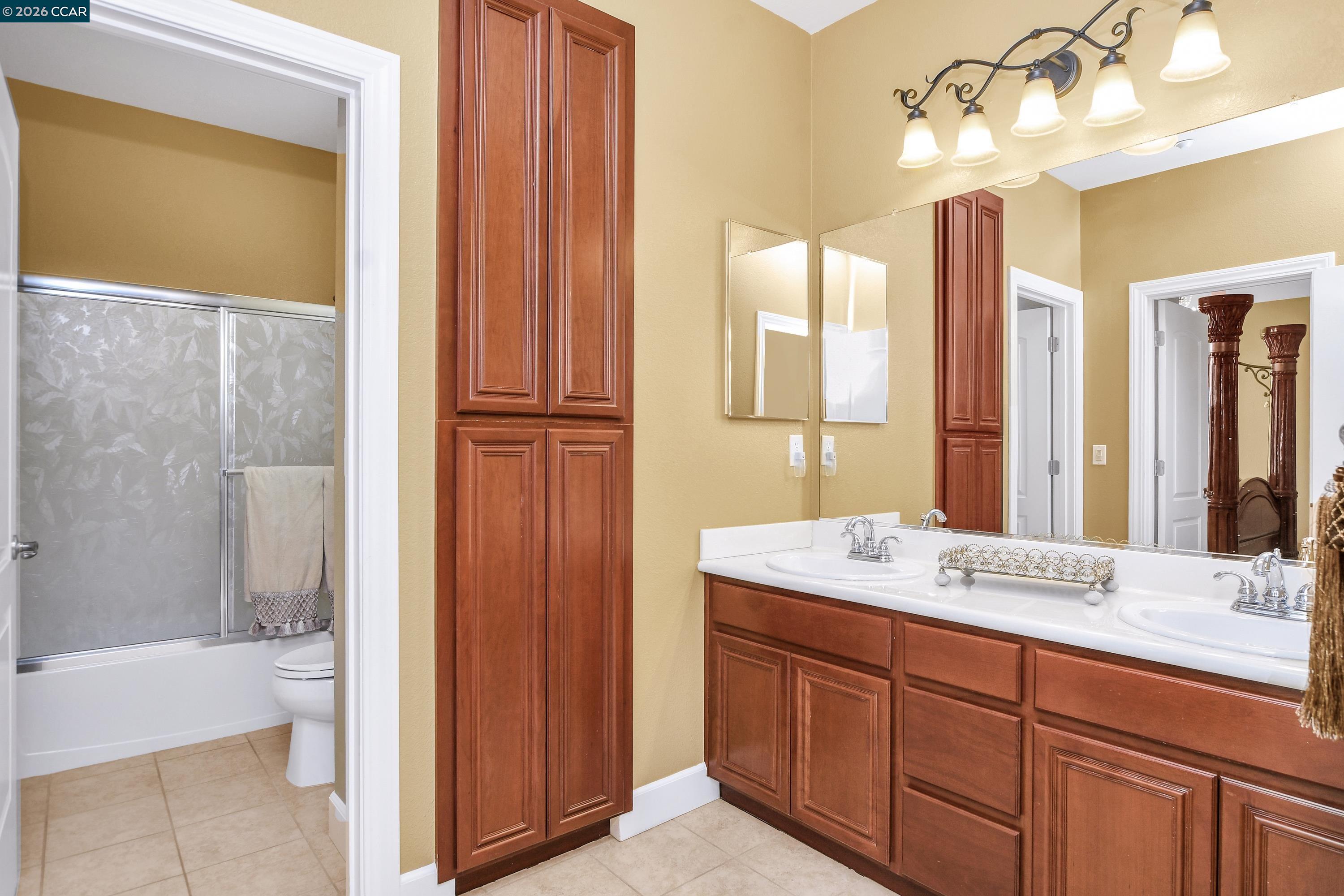 Detail Gallery Image 34 of 54 For 1148 Breton Dr, Brentwood,  CA 94513 - 5 Beds | 3/1 Baths