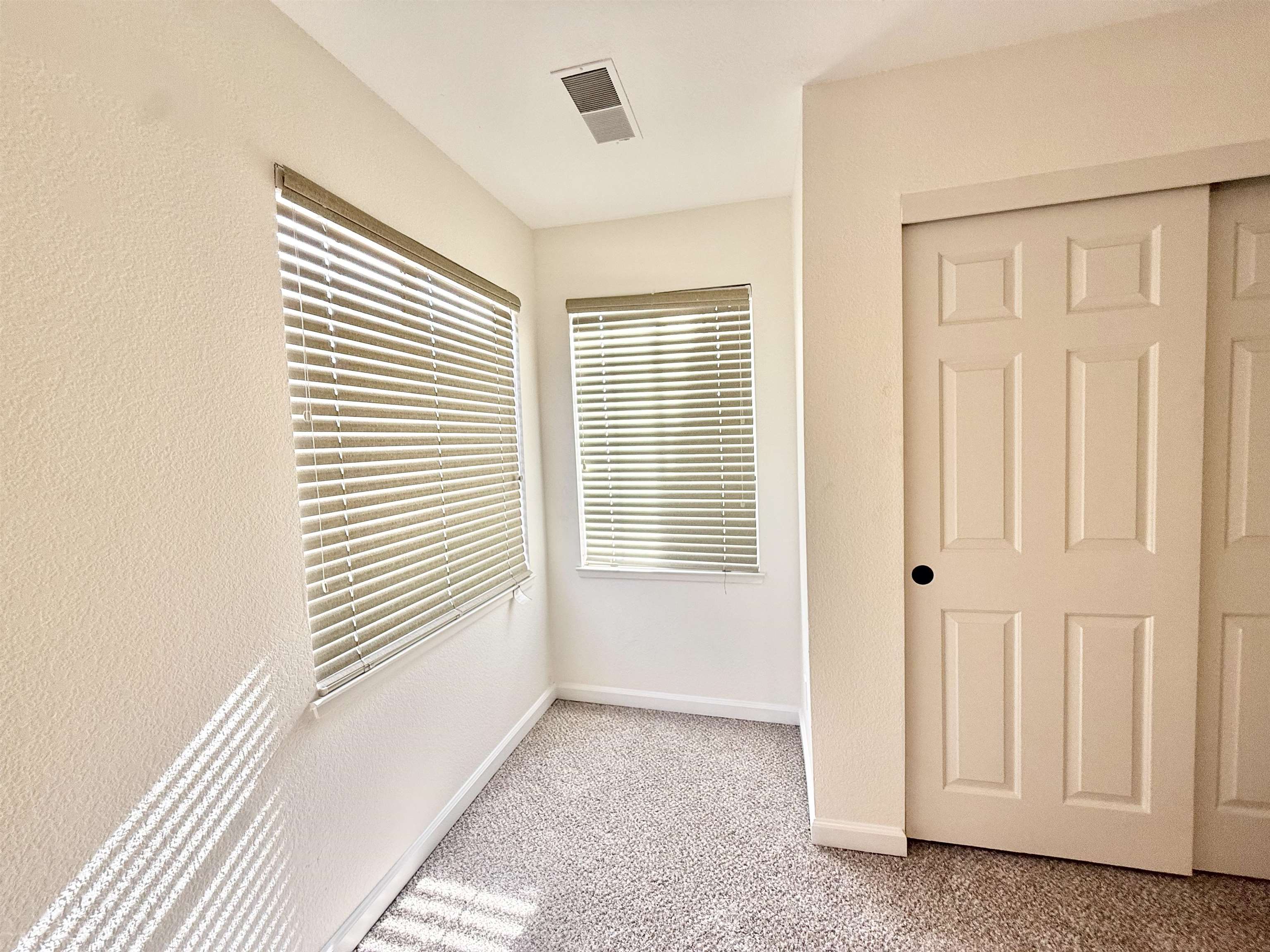 Detail Gallery Image 23 of 37 For 3601 Balfour Ln, Modesto,  CA 95357 - 4 Beds | 3 Baths