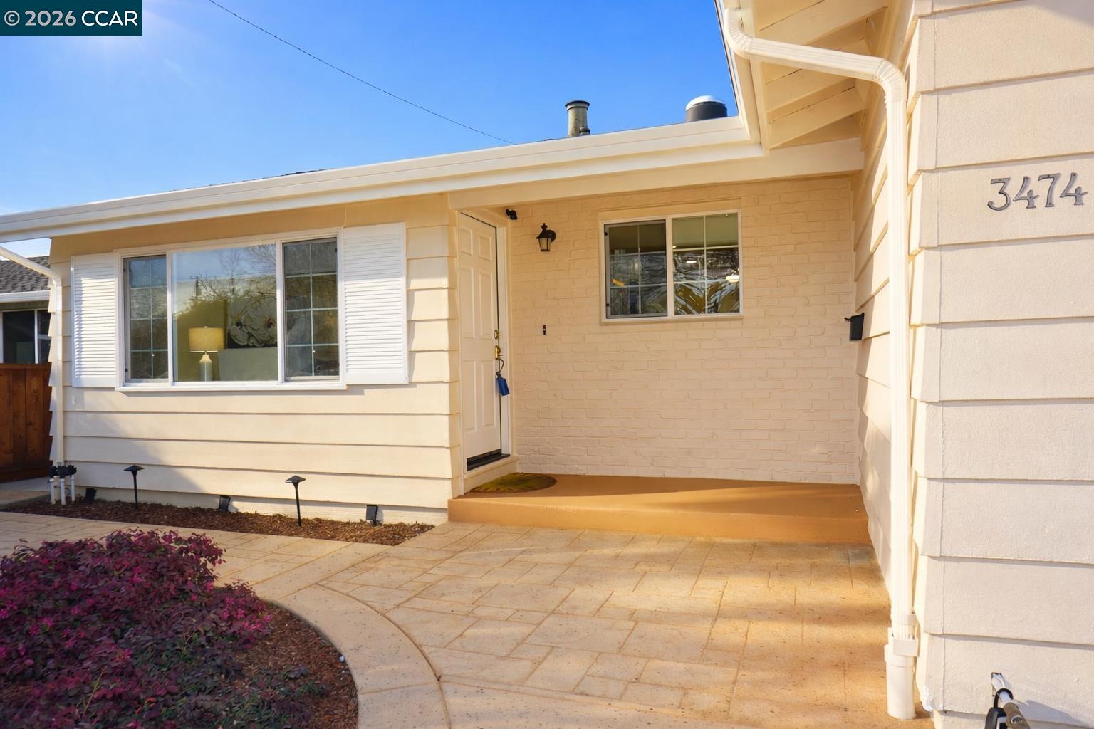 Detail Gallery Image 5 of 43 For 3474 Woodside Ln, San Jose,  CA 95121 - 4 Beds | 2 Baths