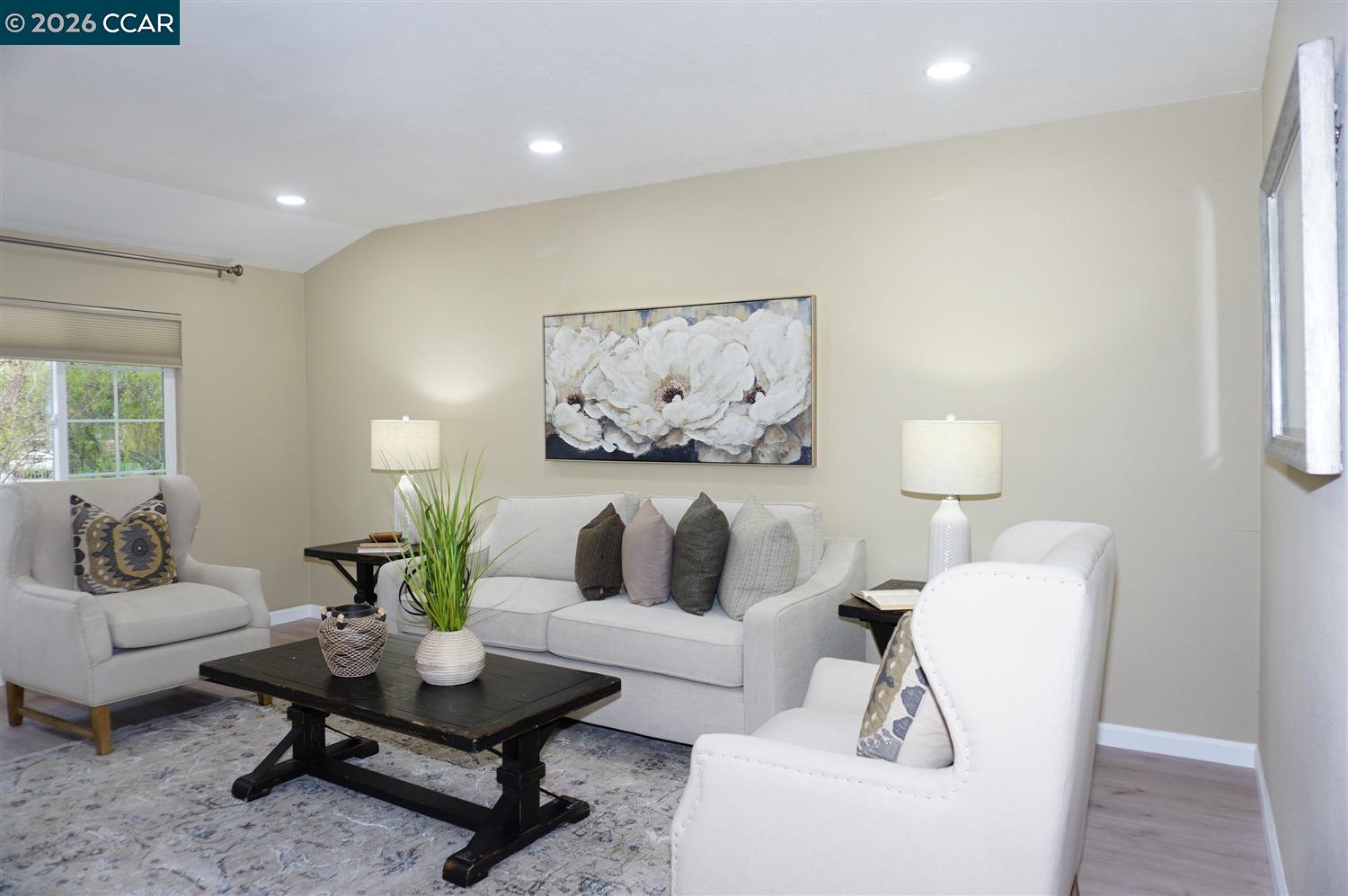 Detail Gallery Image 10 of 43 For 3474 Woodside Ln, San Jose,  CA 95121 - 4 Beds | 2 Baths