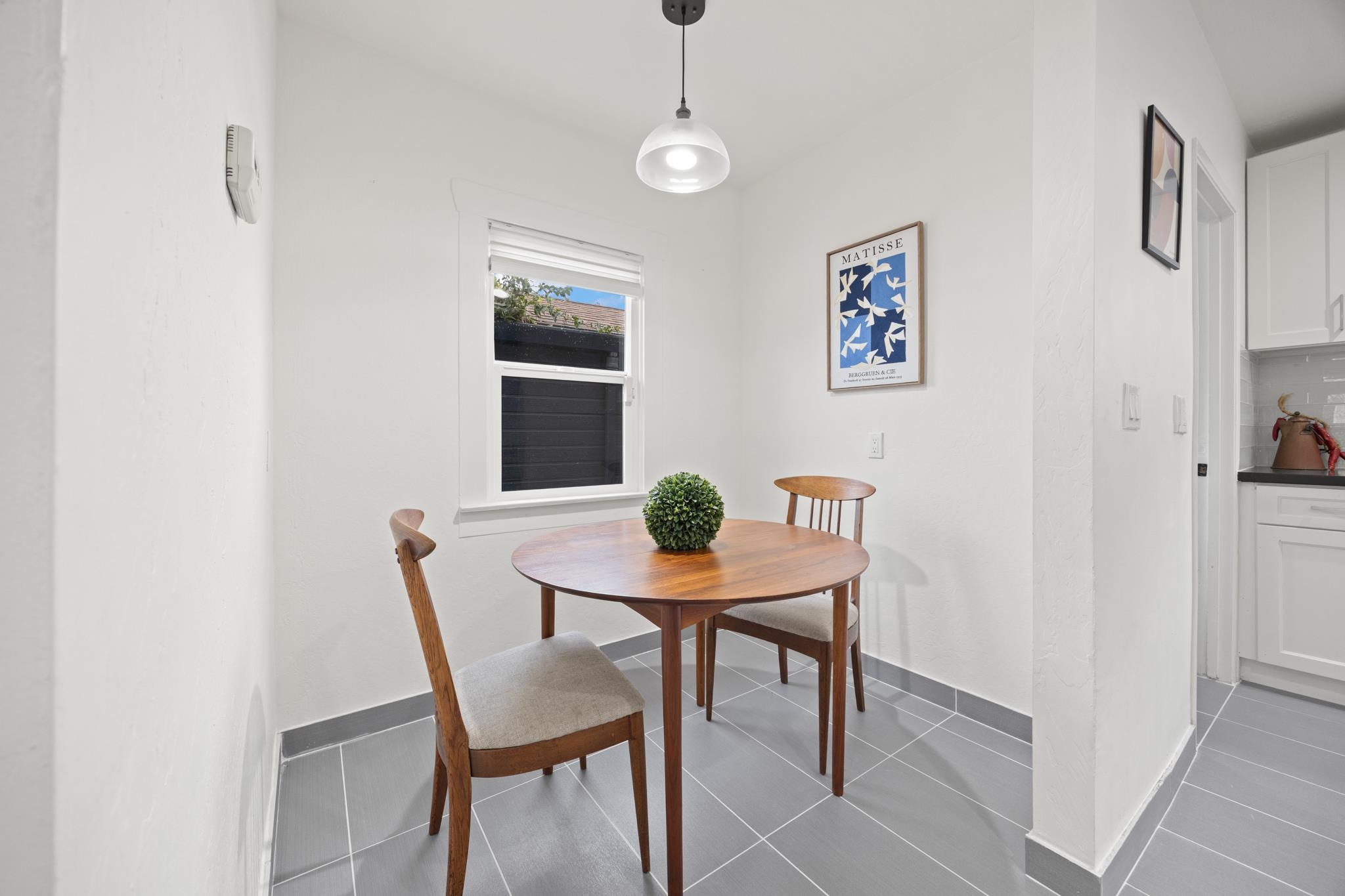 Detail Gallery Image 10 of 43 For 1538 20th Ave, Oakland,  CA 94606 - 2 Beds | 1 Baths