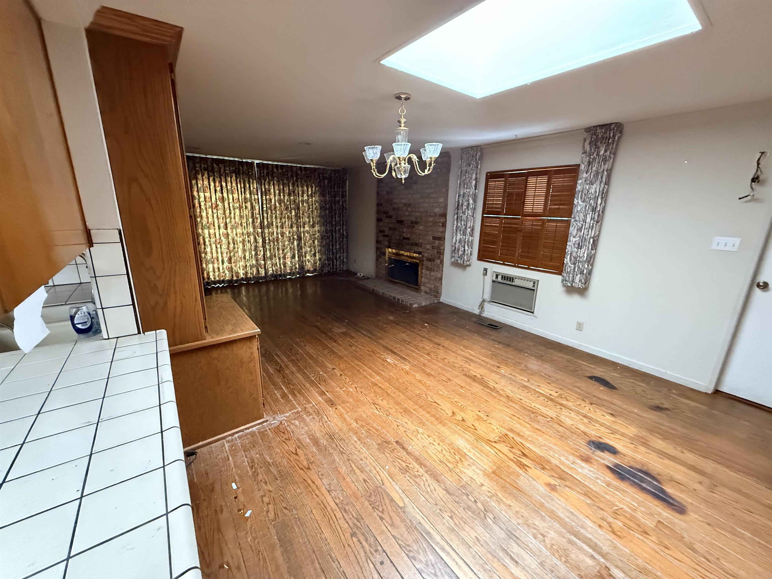 Detail Gallery Image 5 of 14 For 2883 Bowling Green Dr, Walnut Creek,  CA 94598 - 4 Beds | 2 Baths