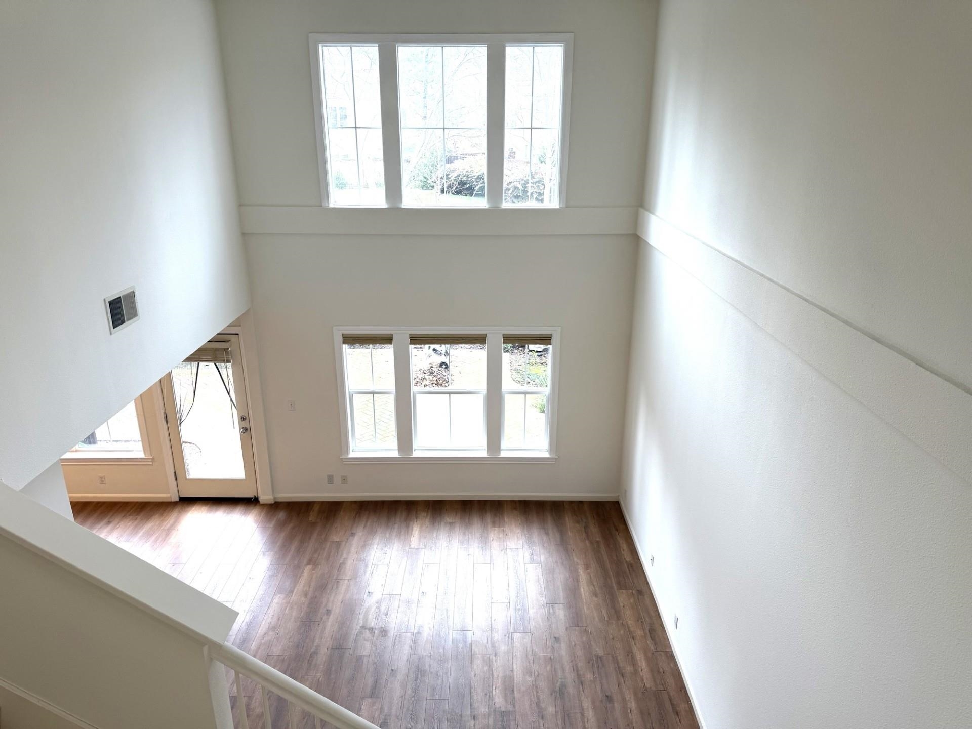 Detail Gallery Image 12 of 13 For 7835 Veronica Ct, San Ramon,  CA 94582 - 2 Beds | 2/1 Baths