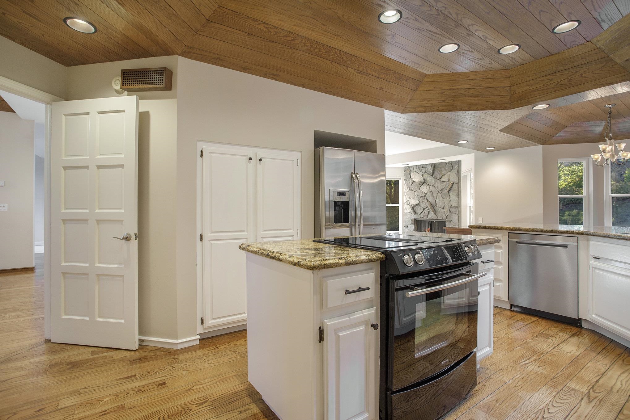 Detail Gallery Image 15 of 40 For 3 Blackhawk Club Ct, Danville,  CA 94506 - 3 Beds | 2/1 Baths