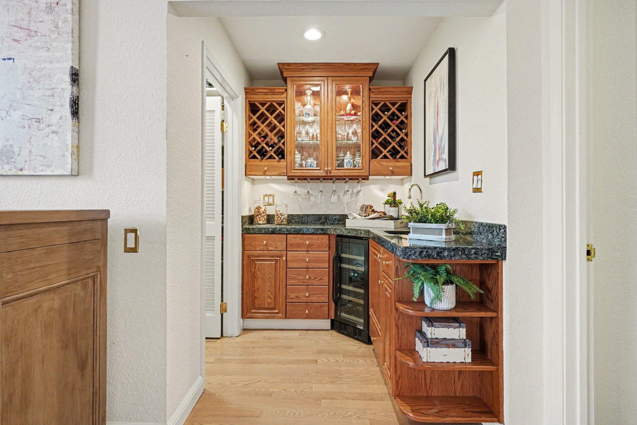 Detail Gallery Image 20 of 50 For 5102 Blackhawk Dr, Danville,  CA 94506 - 4 Beds | 2/1 Baths