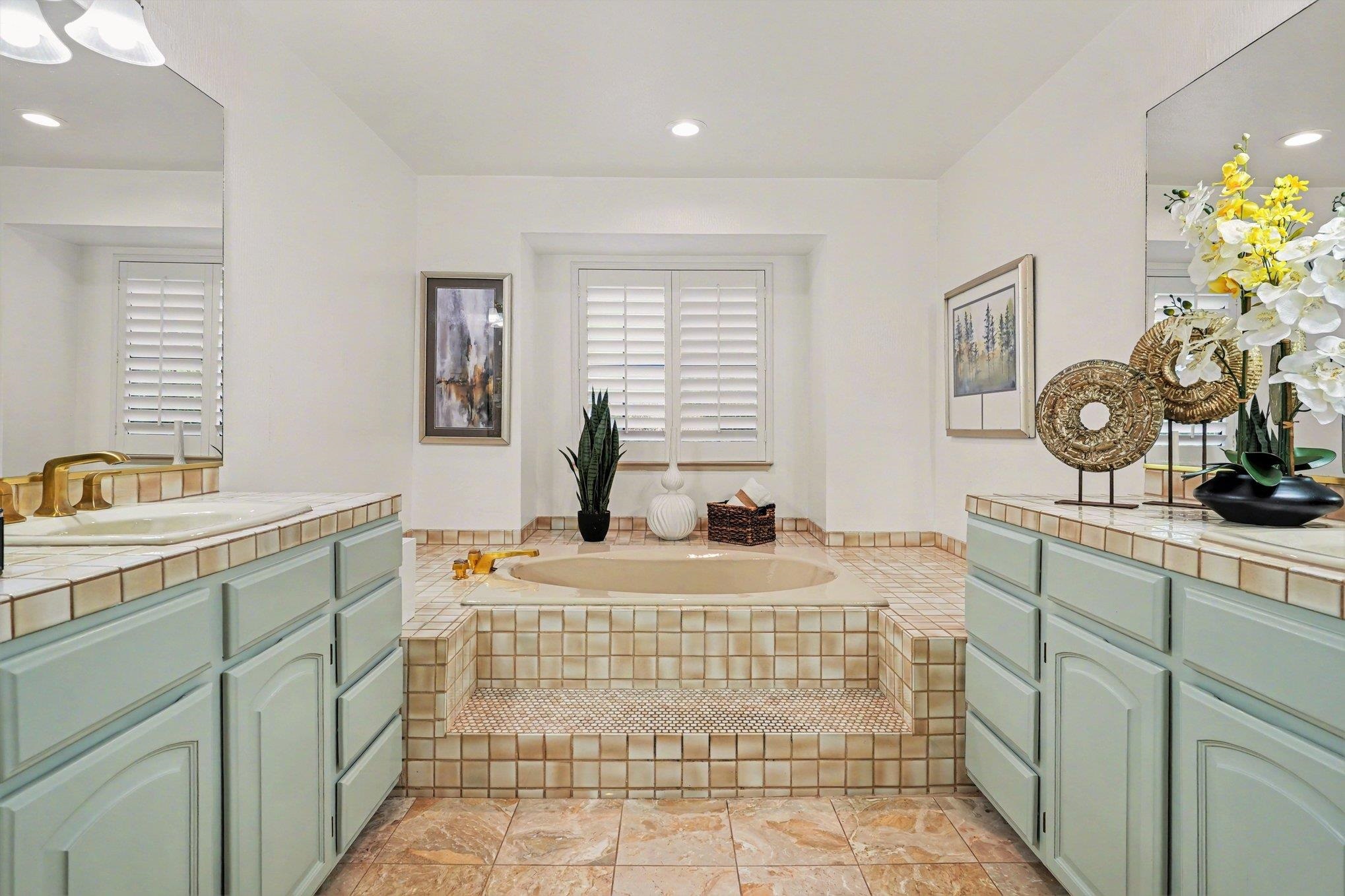 Detail Gallery Image 25 of 50 For 5102 Blackhawk Dr, Danville,  CA 94506 - 4 Beds | 2/1 Baths