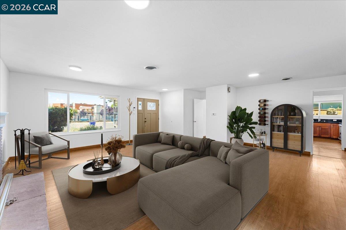 Detail Gallery Image 13 of 47 For 1566 Mann Dr, Pinole,  CA 94564 - 3 Beds | 2 Baths