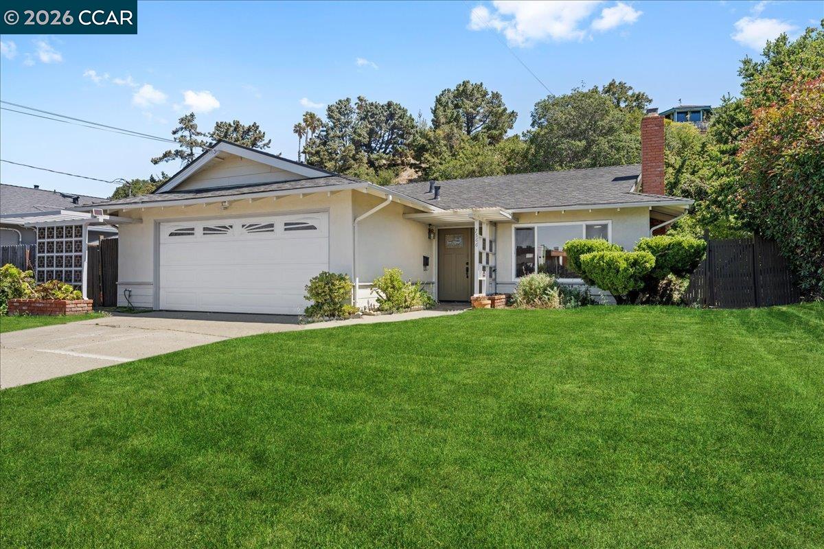 Detail Gallery Image 3 of 47 For 1566 Mann Dr, Pinole,  CA 94564 - 3 Beds | 2 Baths