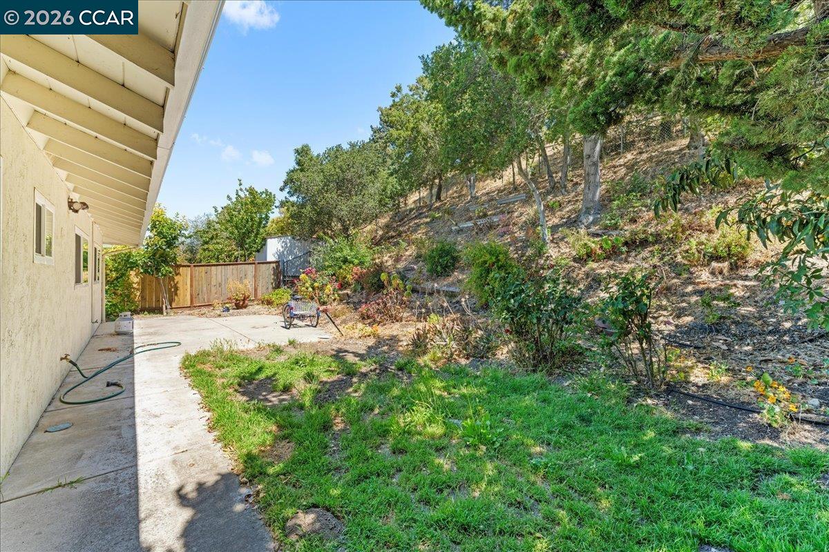 Detail Gallery Image 38 of 47 For 1566 Mann Dr, Pinole,  CA 94564 - 3 Beds | 2 Baths