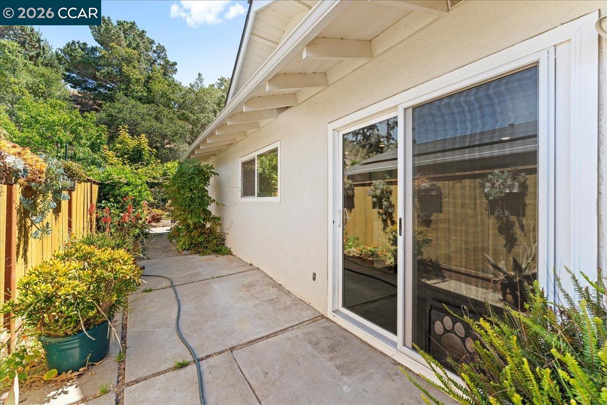 Detail Gallery Image 39 of 47 For 1566 Mann Dr, Pinole,  CA 94564 - 3 Beds | 2 Baths