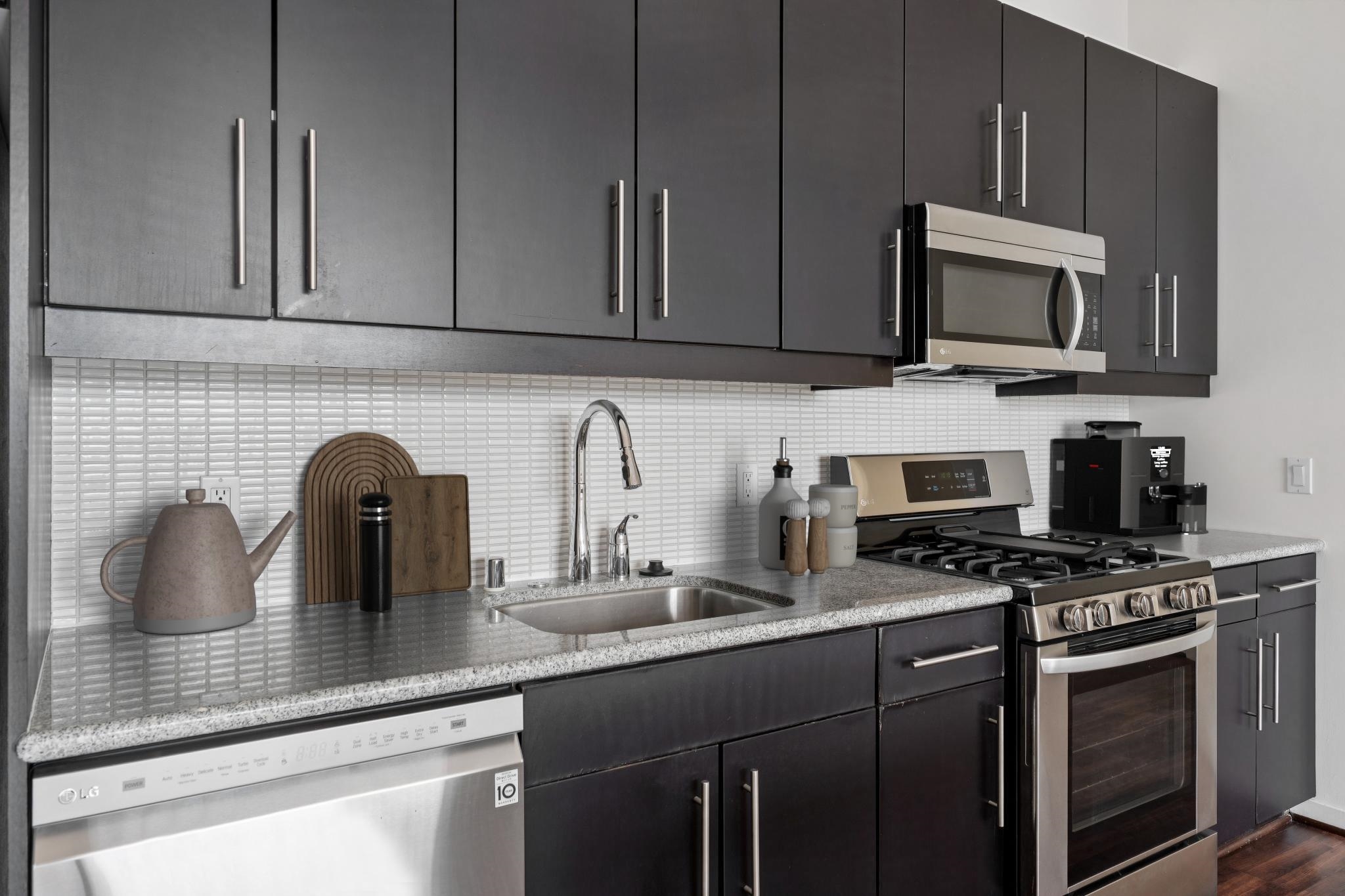 Photo #3: 41123823 Listing: Photo #3