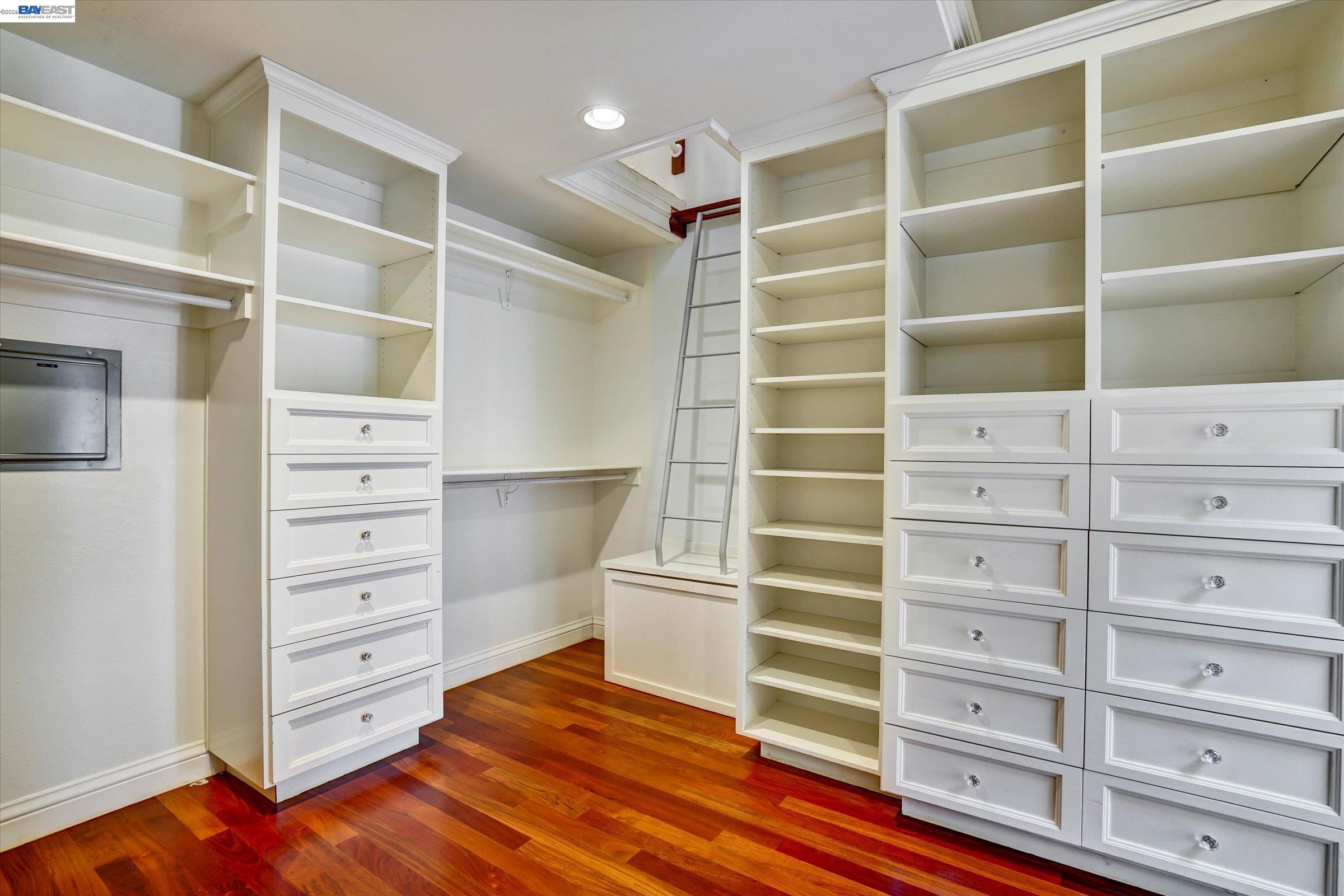 Detail Gallery Image 36 of 58 For 2382 Alameda Diablo, Diablo,  CA 94528 - 6 Beds | 7 Baths