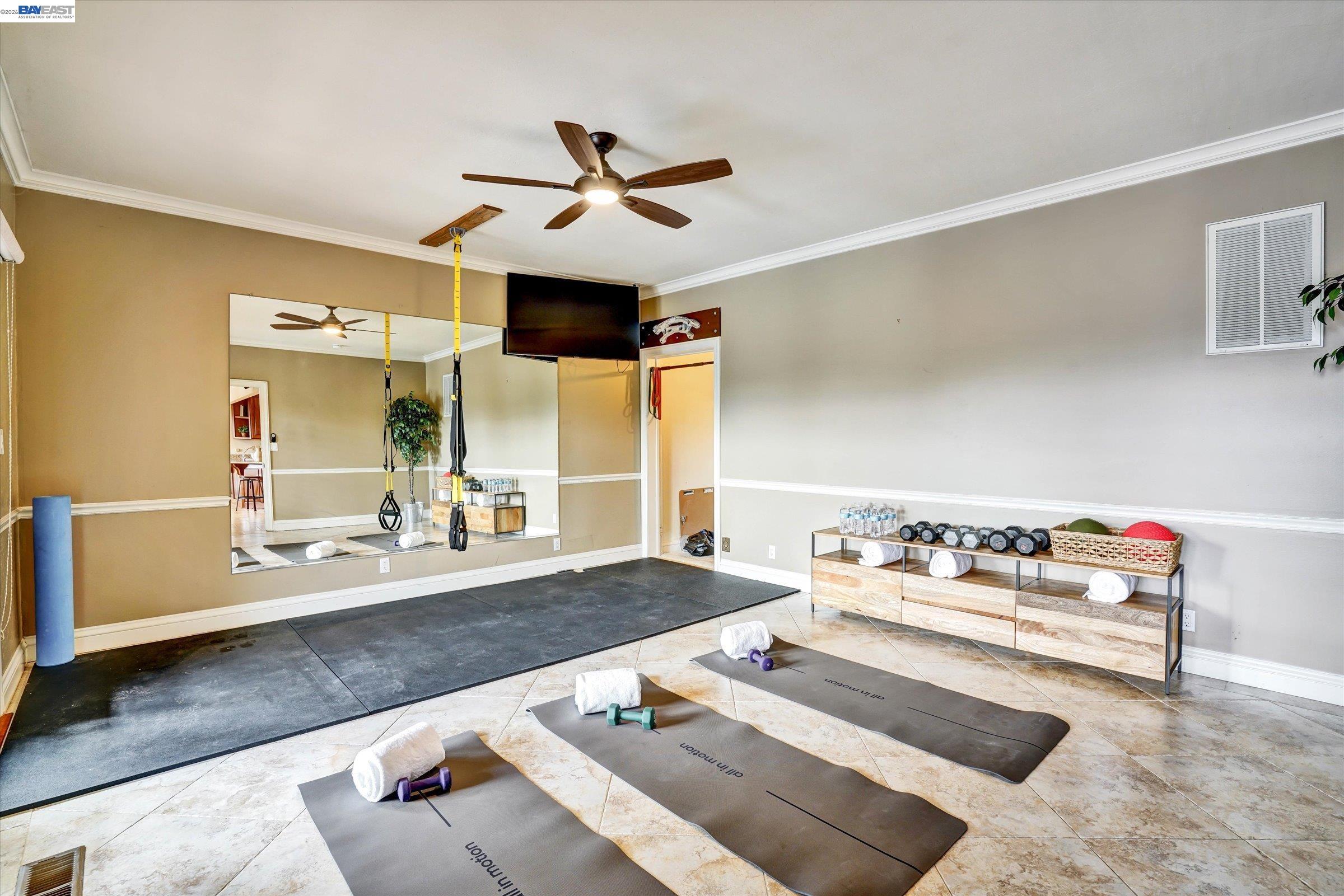 Detail Gallery Image 40 of 58 For 2382 Alameda Diablo, Diablo,  CA 94528 - 6 Beds | 7 Baths