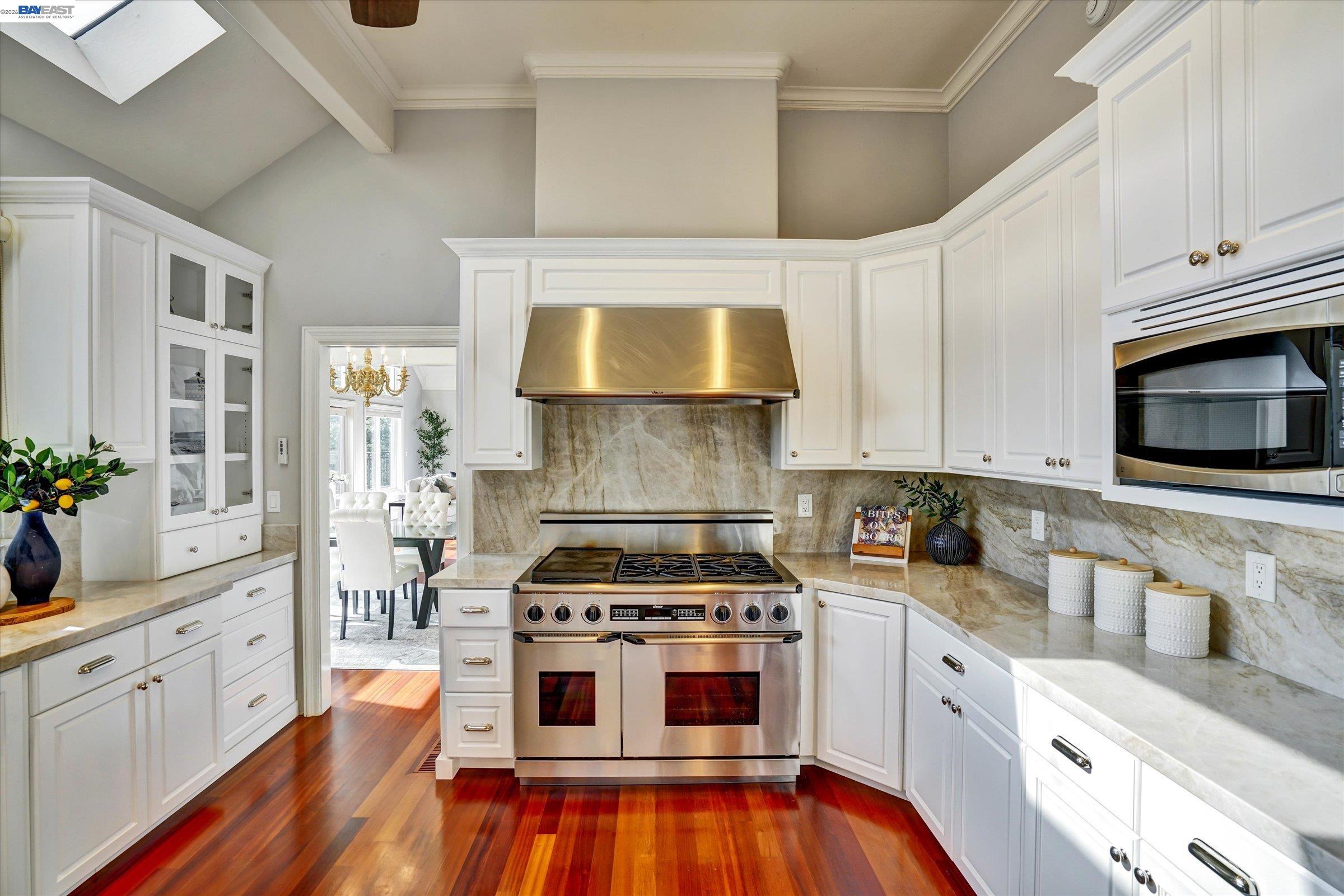 Detail Gallery Image 5 of 58 For 2382 Alameda Diablo, Diablo,  CA 94528 - 6 Beds | 7 Baths