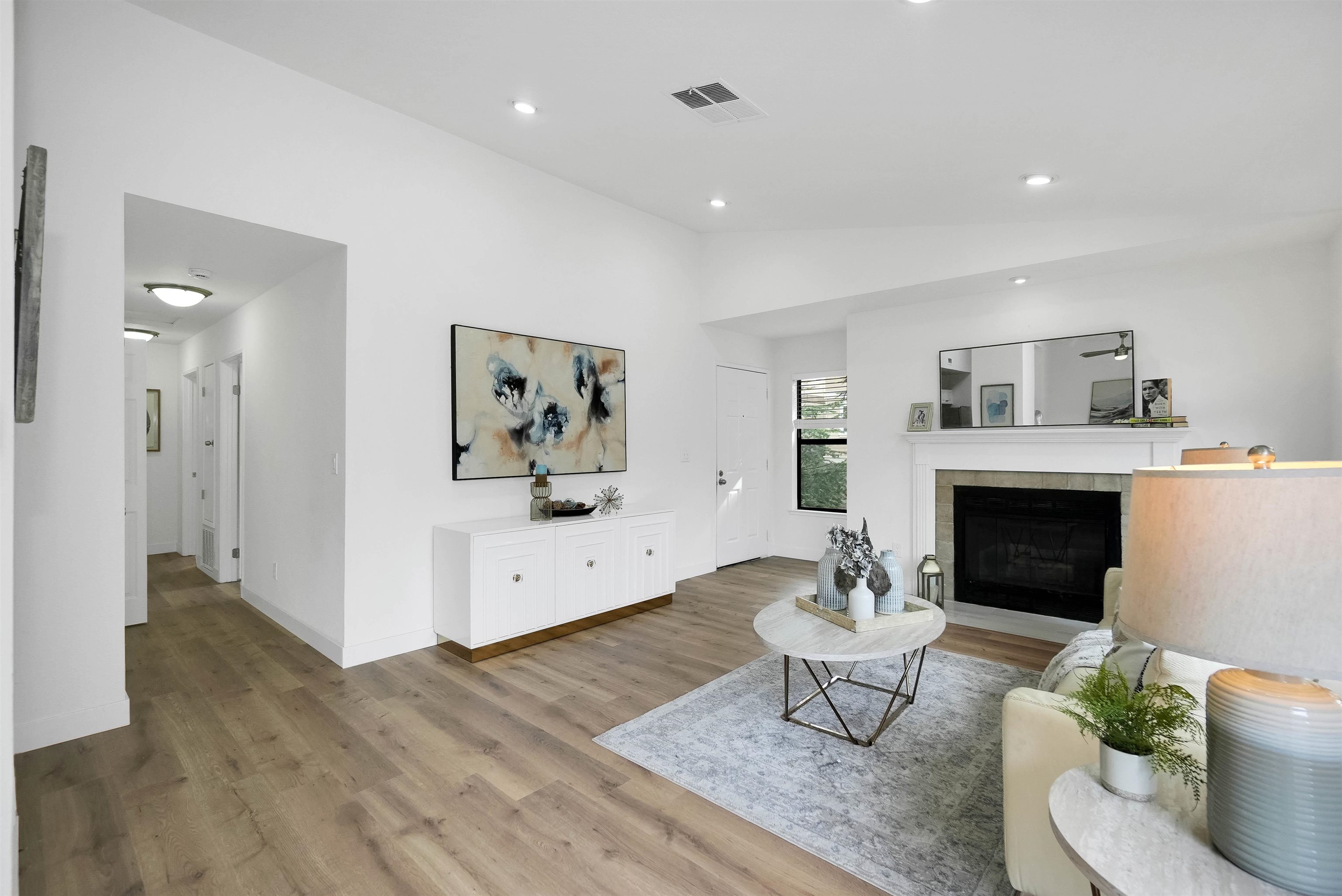 Photo #8: 41123830 Listing: Photo #8