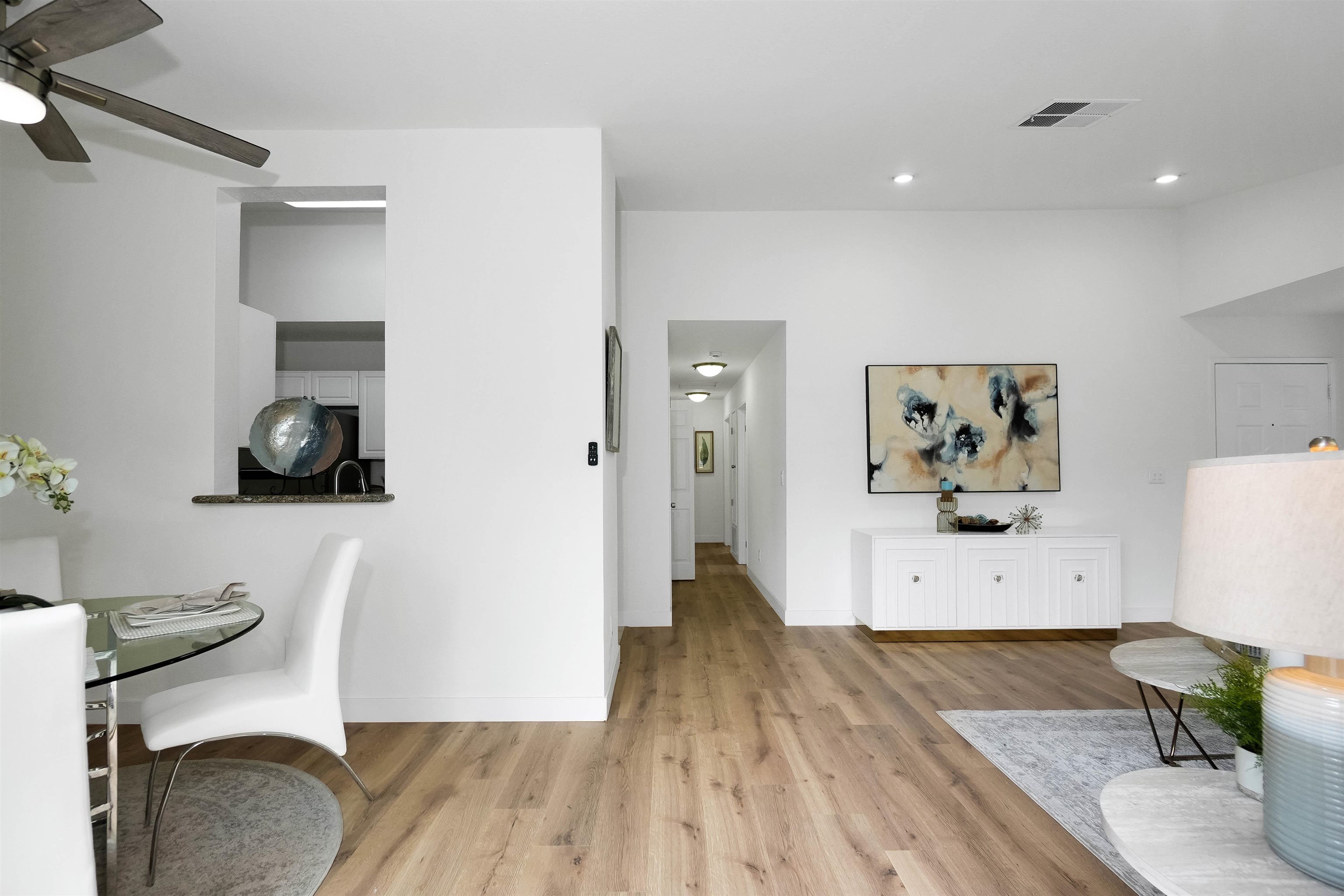 Photo #10: 41123830 Listing: Photo #10