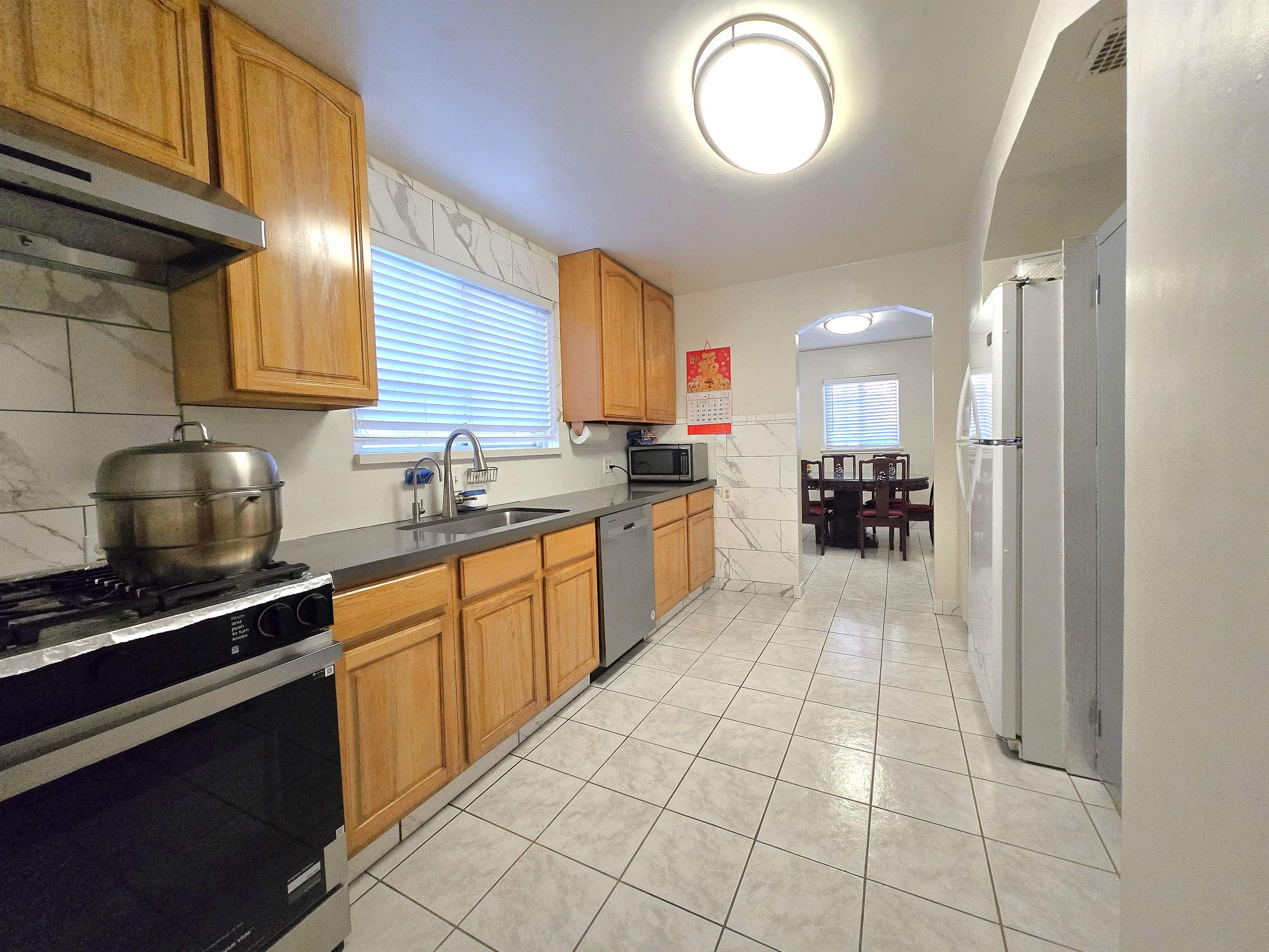 2917 Telegraph Ave, Berkeley, CA, 94705