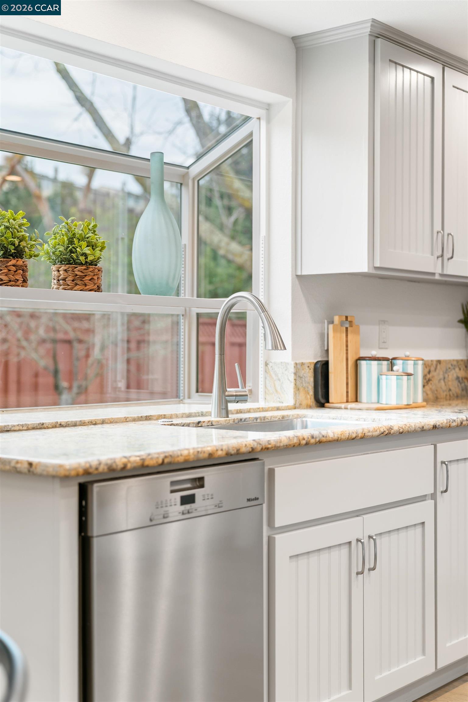 Detail Gallery Image 16 of 60 For 224 Briar Dr, Martinez,  CA 94553 - 4 Beds | 3 Baths