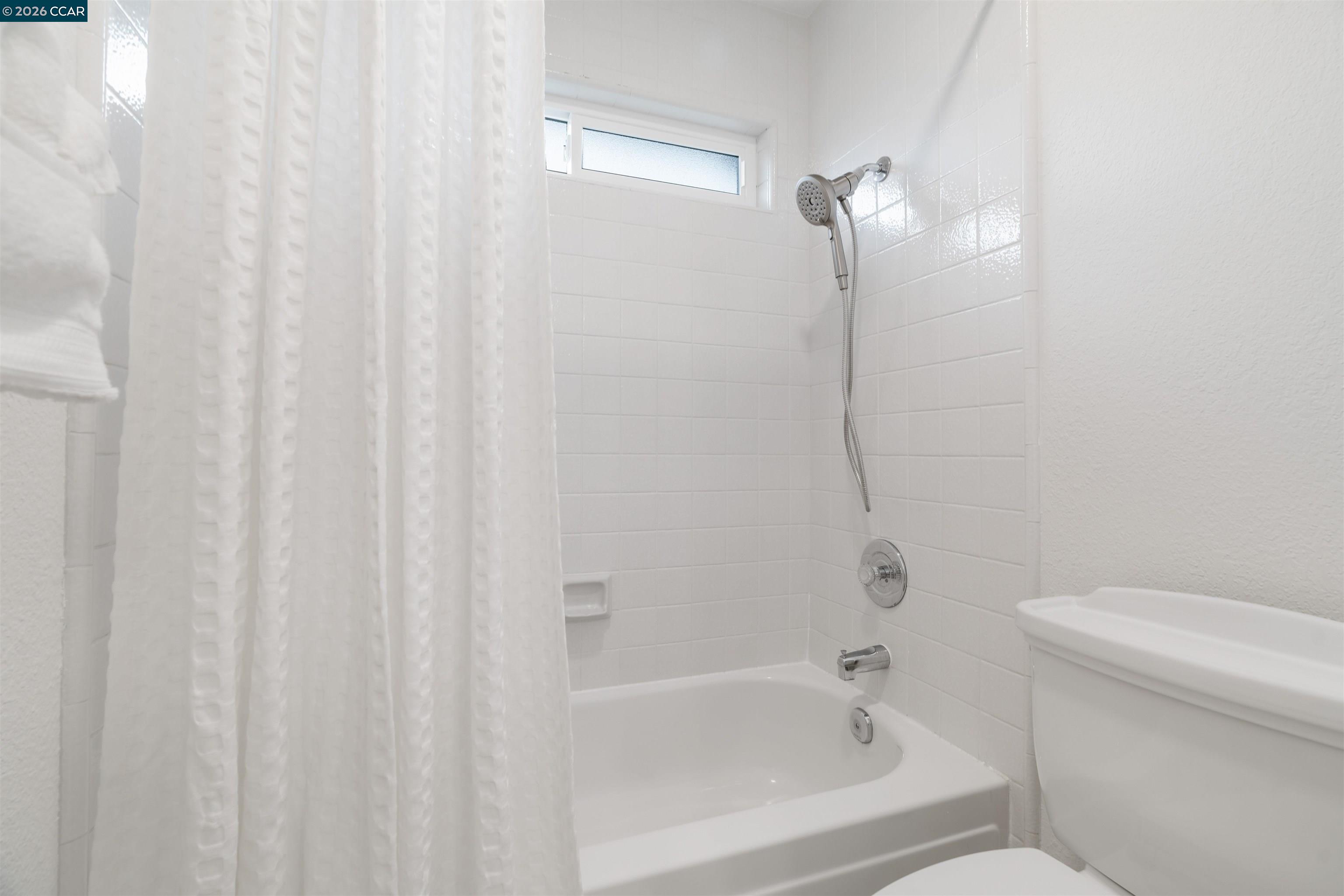 Detail Gallery Image 42 of 60 For 224 Briar Dr, Martinez,  CA 94553 - 4 Beds | 3 Baths