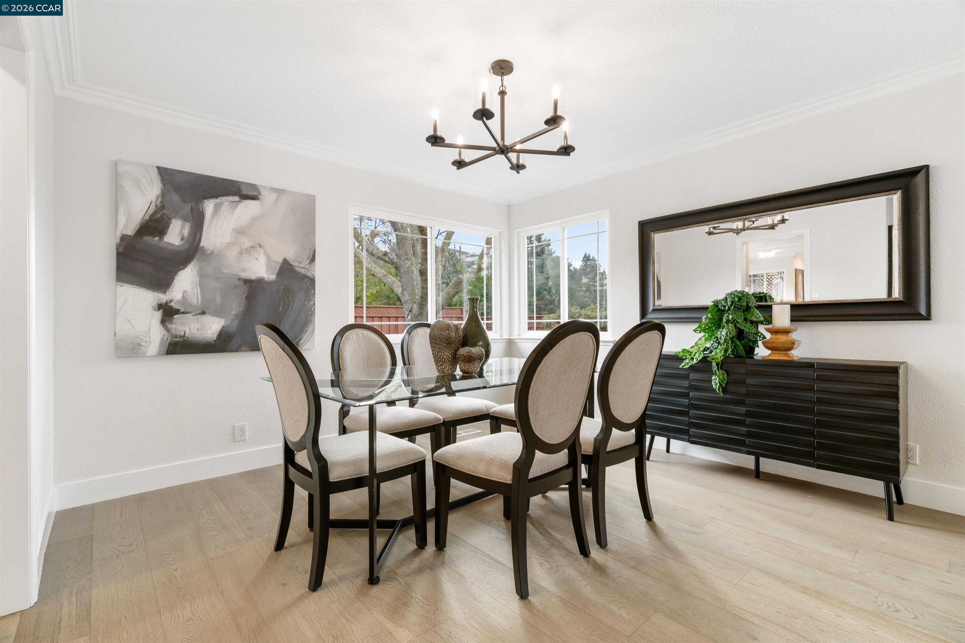 Detail Gallery Image 10 of 60 For 224 Briar Dr, Martinez,  CA 94553 - 4 Beds | 3 Baths