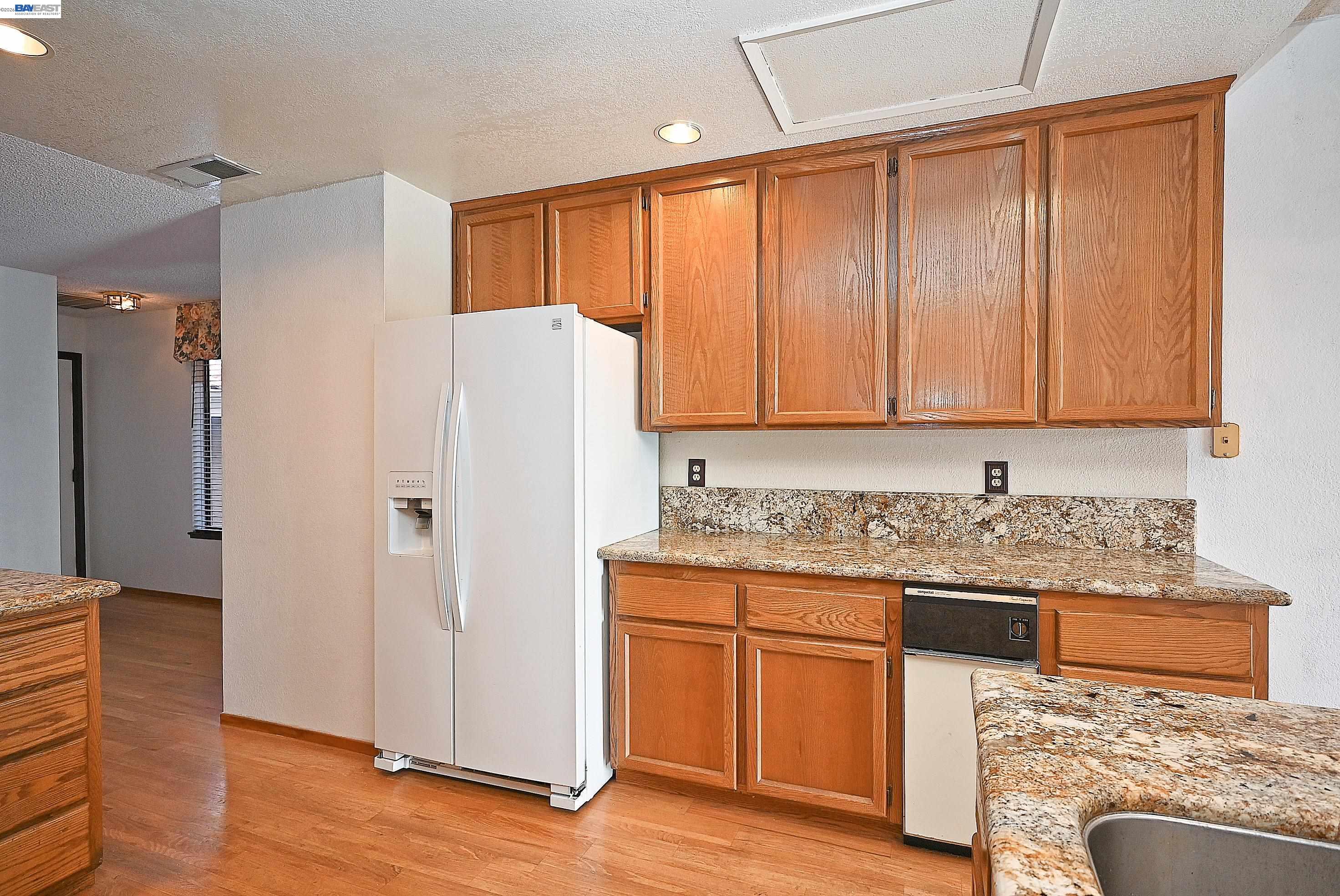 Photo #22: 41123834 Listing: Photo #22