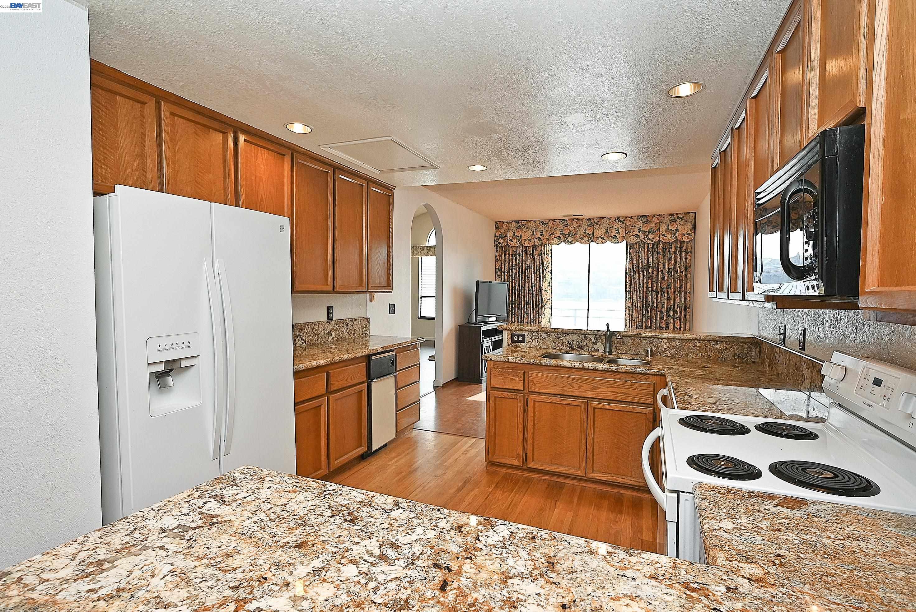 Photo #26: 41123834 Listing: Photo #26