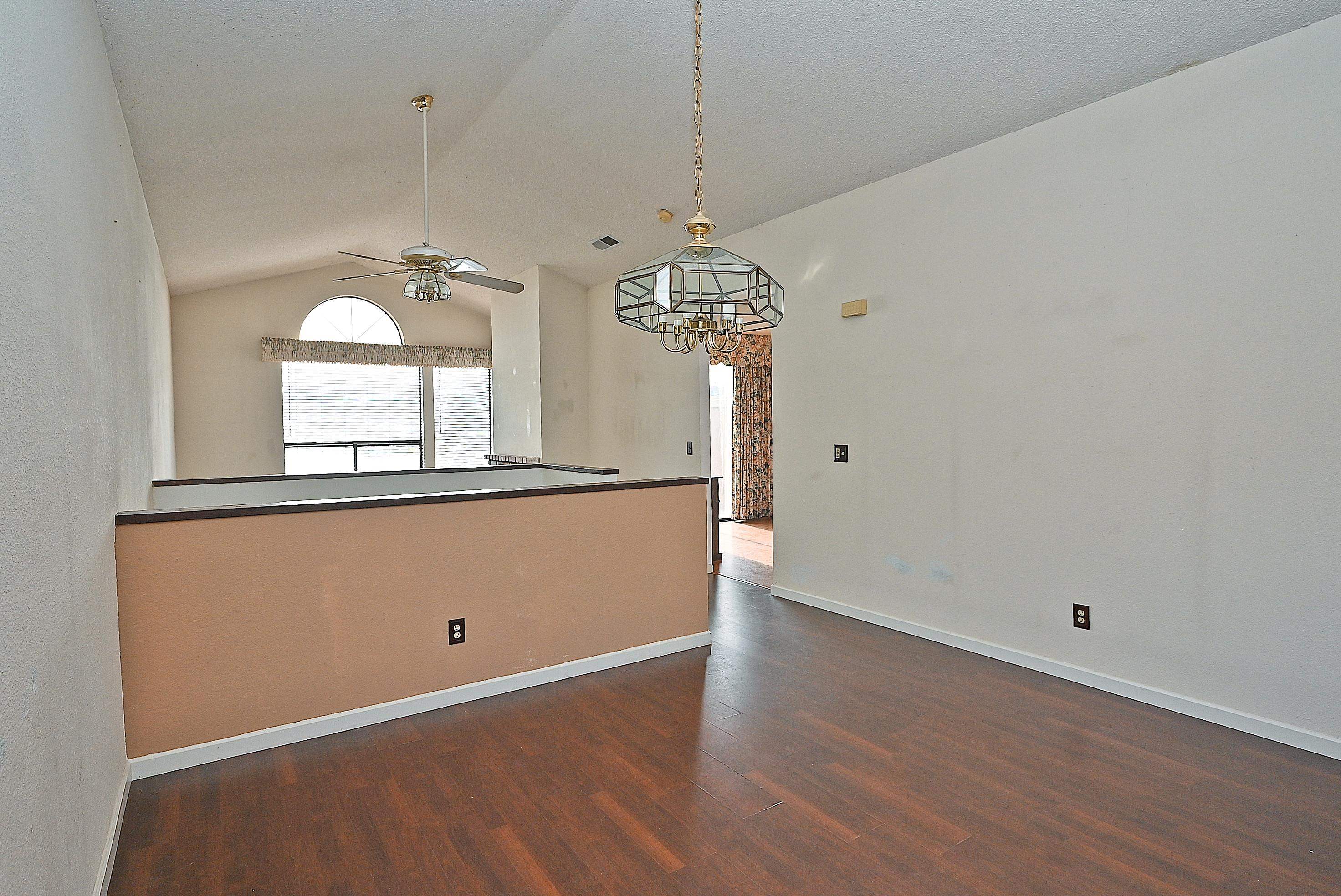 Photo #31: 41123834 Listing: Photo #31