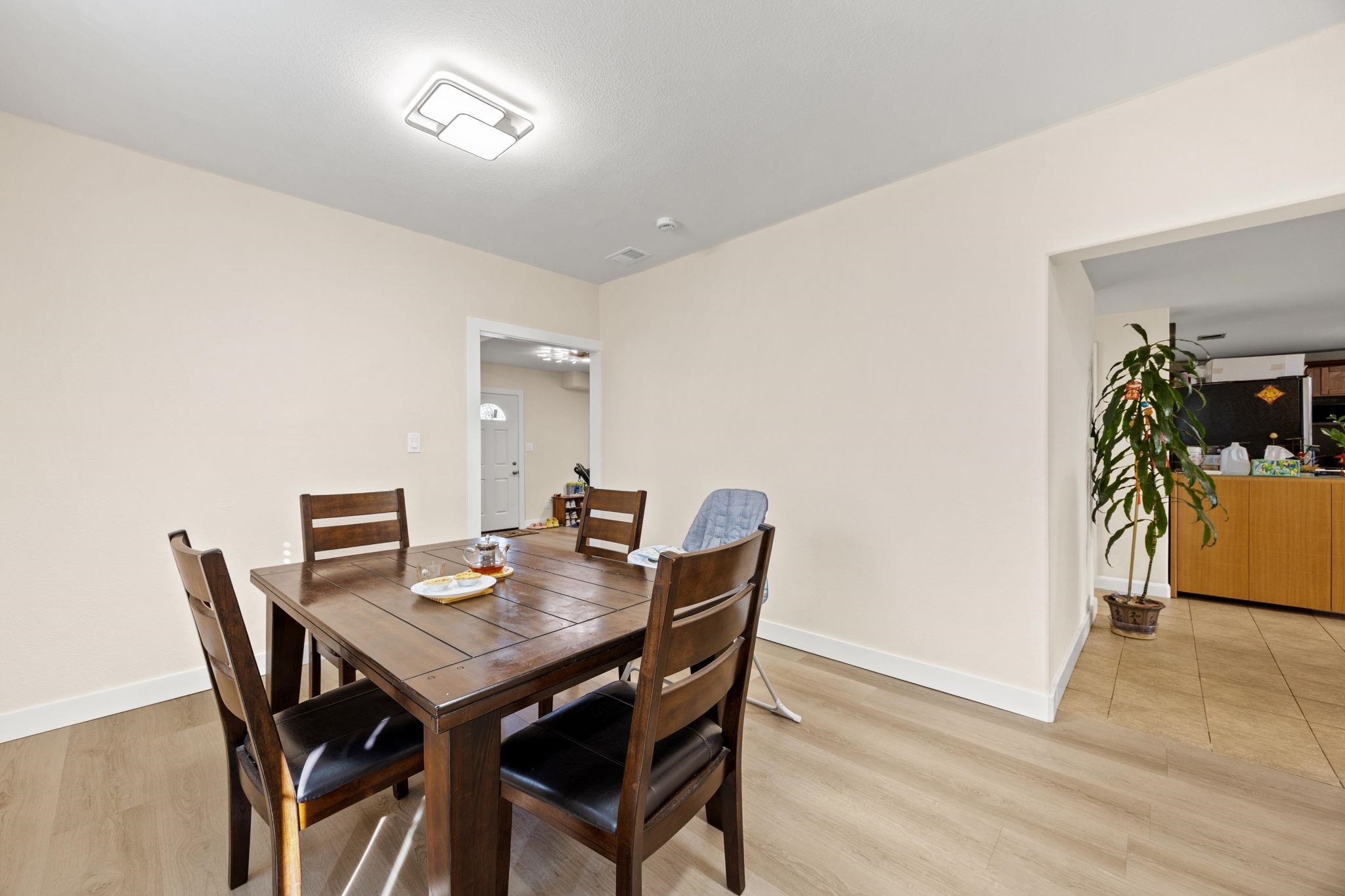 Detail Gallery Image 4 of 10 For 3121 Coolidge Ave, Oakland,  CA 94602 - – Beds | – Baths