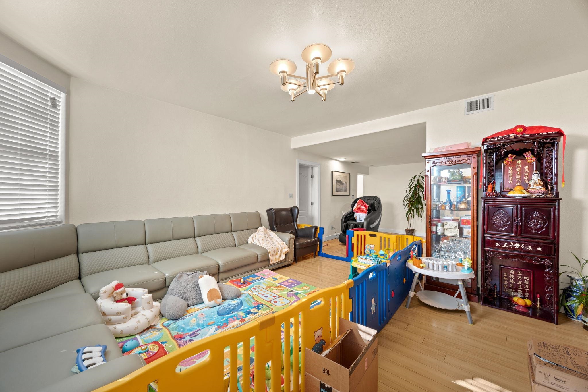 Detail Gallery Image 6 of 10 For 3121 Coolidge Ave, Oakland,  CA 94602 - – Beds | – Baths