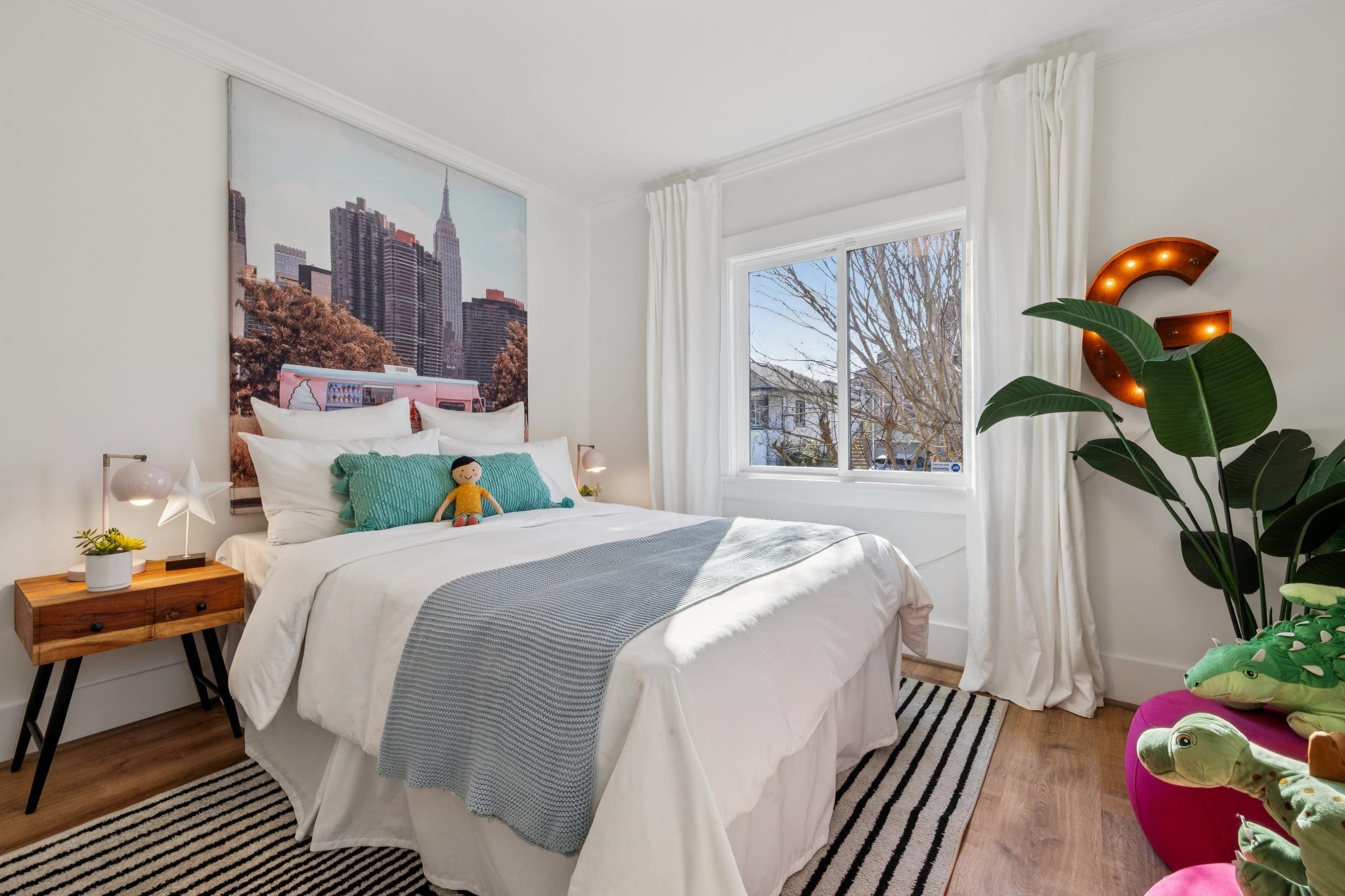 Detail Gallery Image 24 of 41 For 878 57th Street, Oakland,  CA 94608 - 2 Beds | 1 Baths