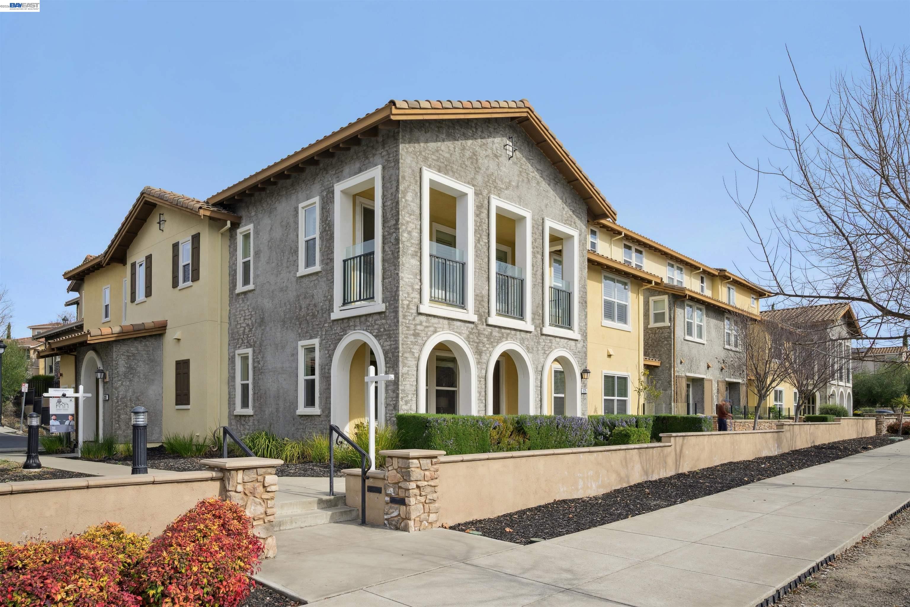 Photo #4: 41123842 Listing: Photo #4