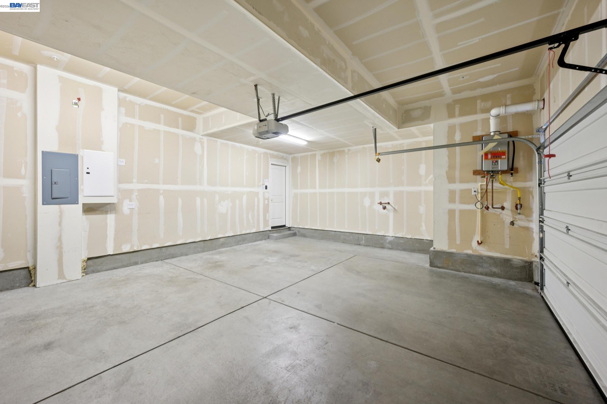 Photo #35: 41123842 Listing: Photo #35