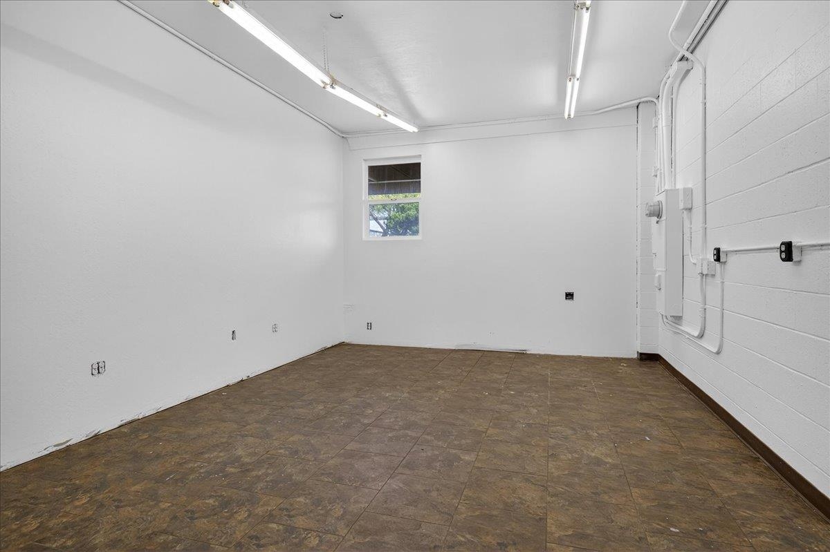 Detail Gallery Image 17 of 21 For 20819 Nunes Ave, Castro Valley,  CA 94546 - – Beds | – Baths