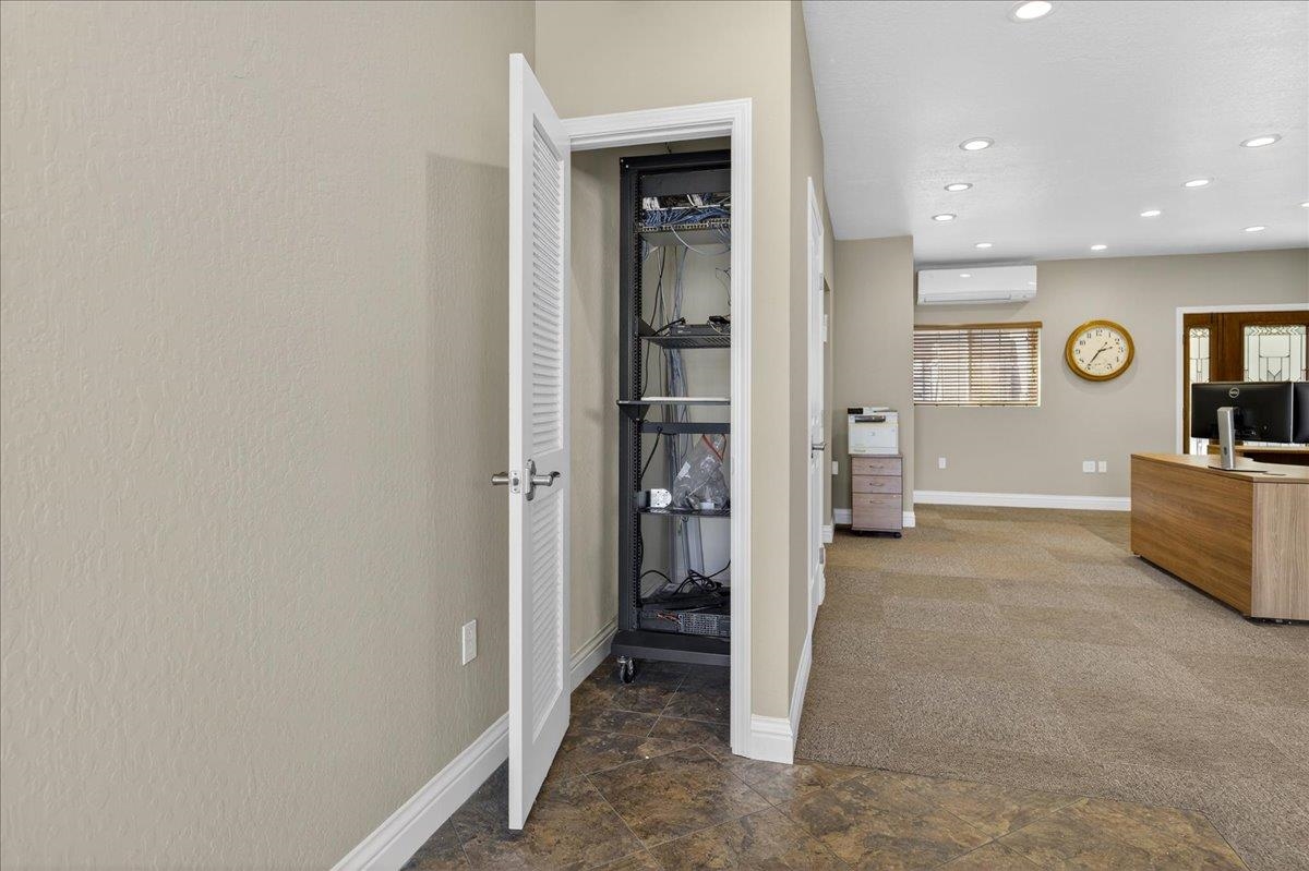 Detail Gallery Image 9 of 21 For 20819 Nunes Ave, Castro Valley,  CA 94546 - – Beds | – Baths