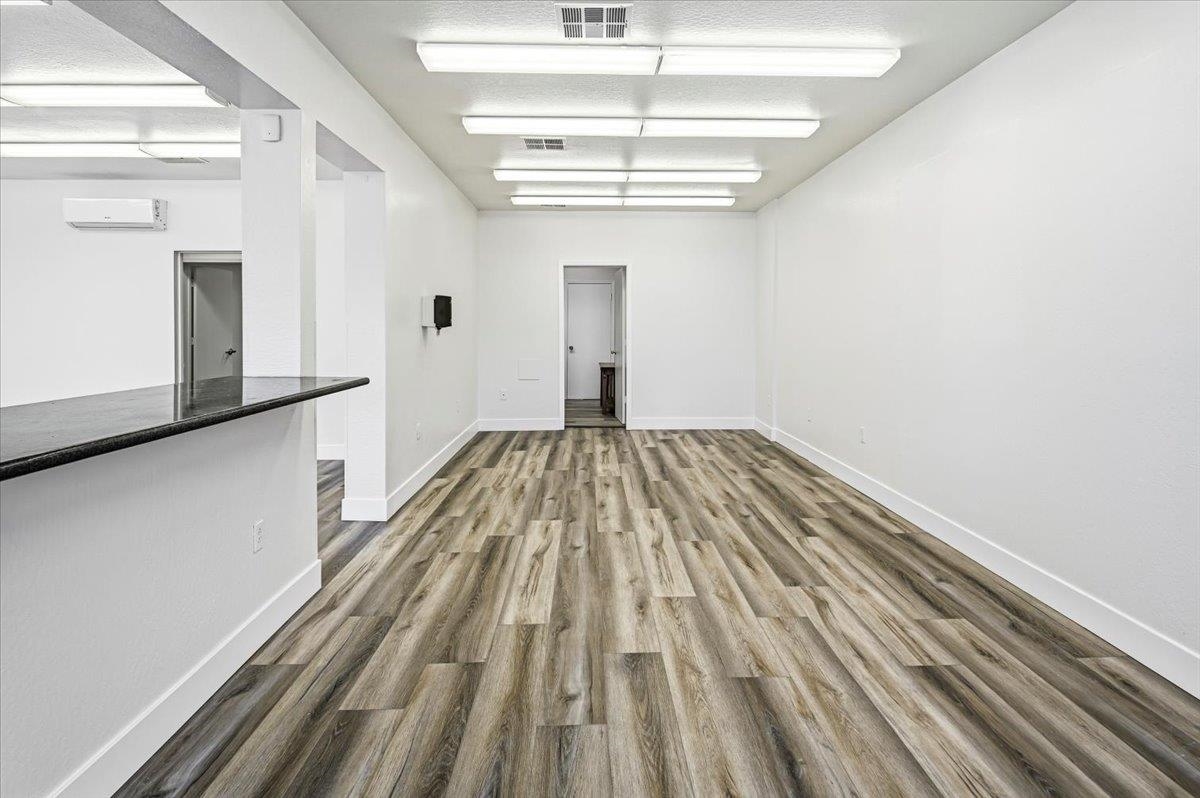 Detail Gallery Image 4 of 11 For 20825 Nunes Ave, Castro Valley,  CA 94546 - – Beds | – Baths