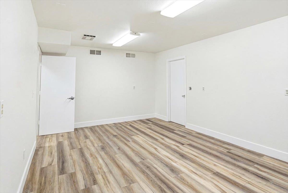 Detail Gallery Image 6 of 11 For 20825 Nunes Ave, Castro Valley,  CA 94546 - – Beds | – Baths