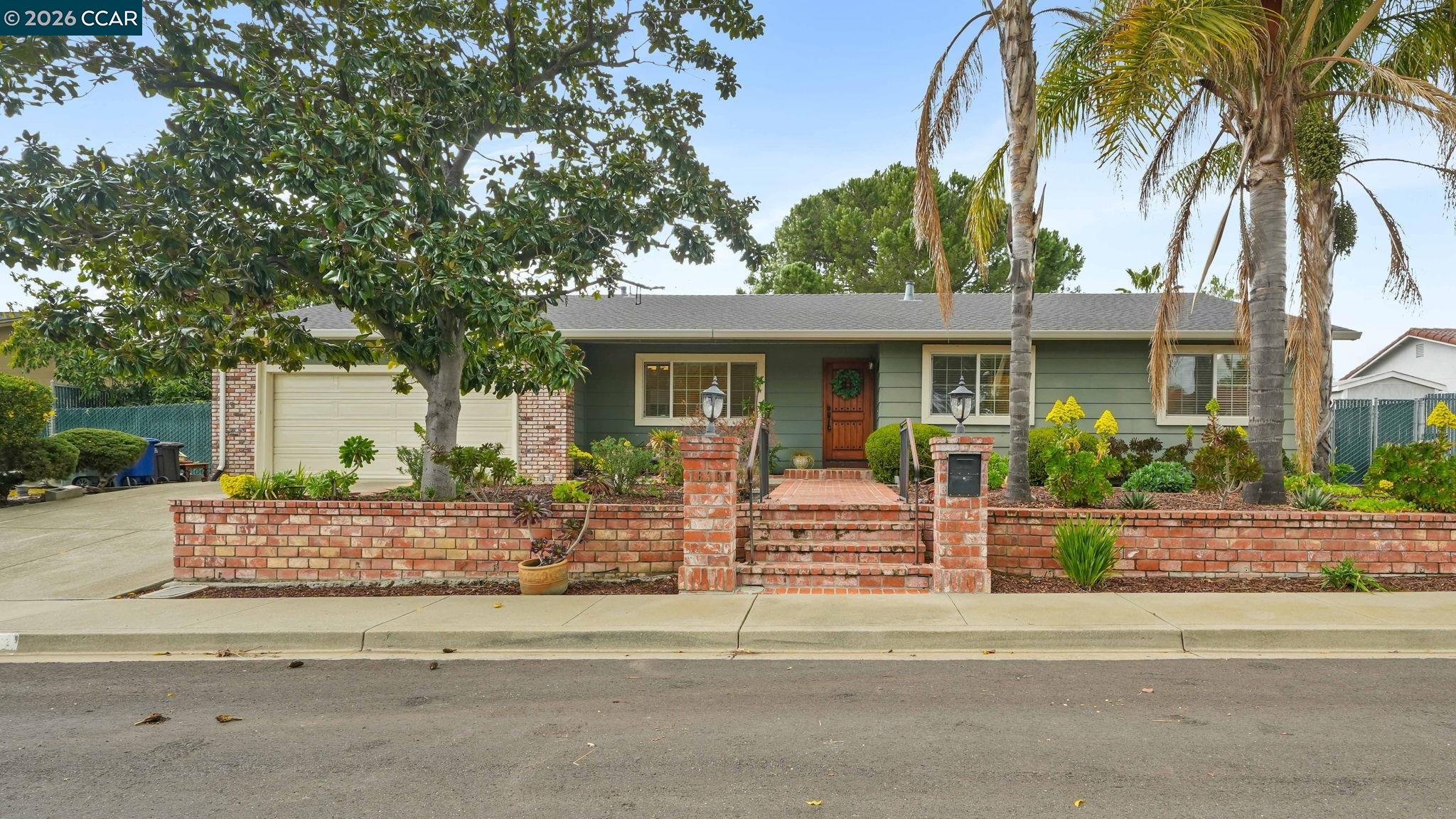 Front Image Thumbnail for CC41123845