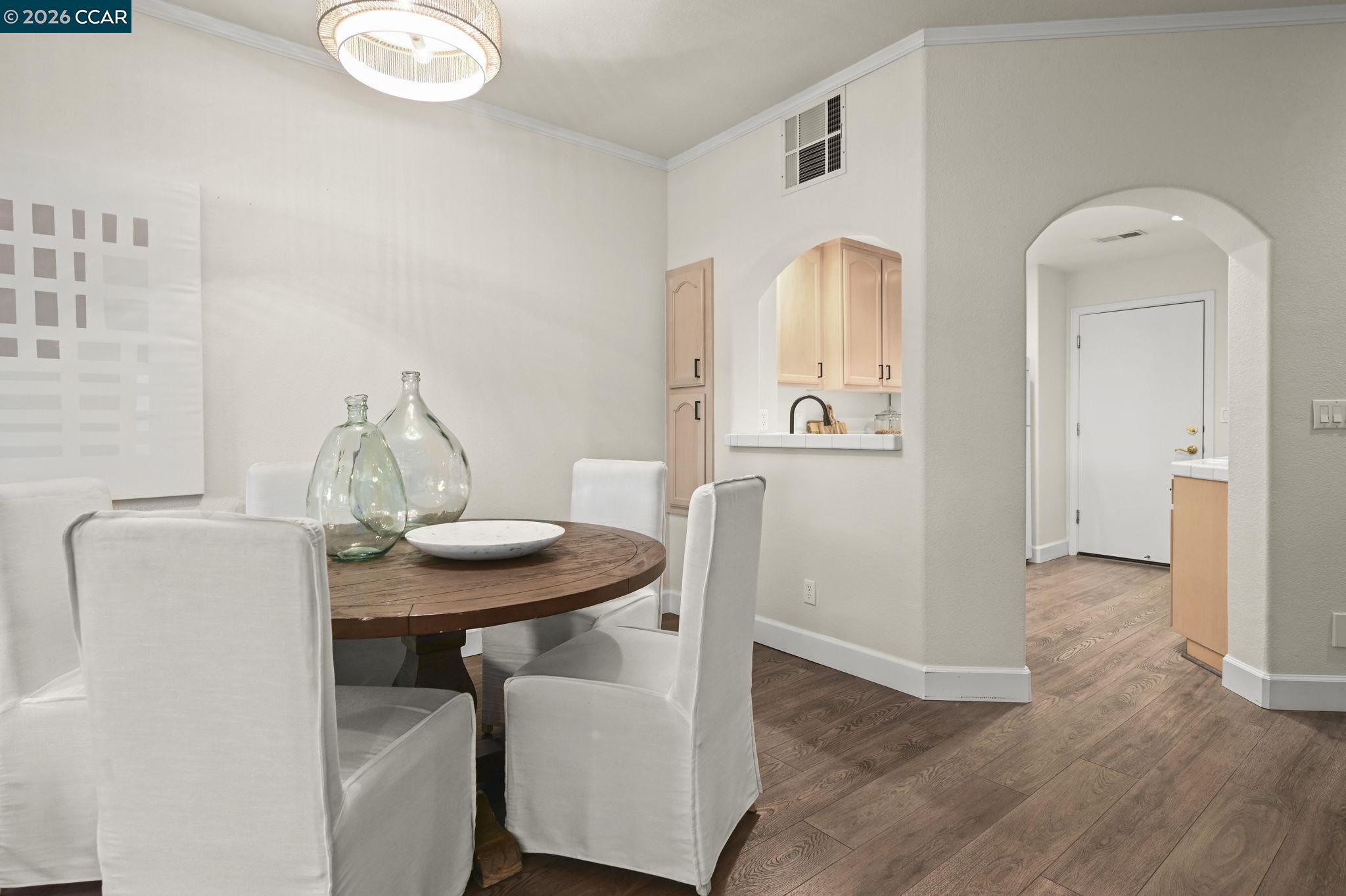 Detail Gallery Image 11 of 37 For 1384 Danville Blvd, Alamo,  CA 94507 - 2 Beds | 2/1 Baths