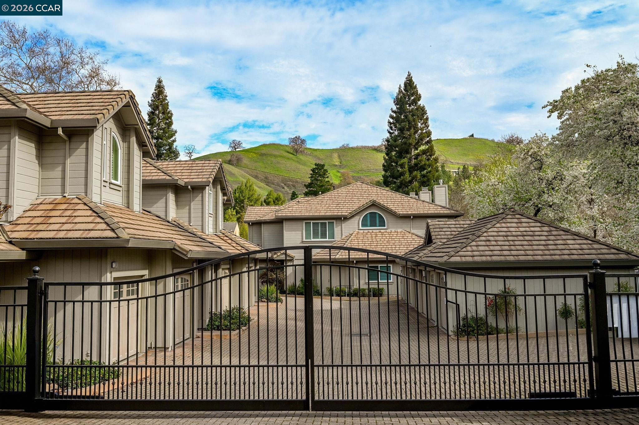 Detail Gallery Image 34 of 37 For 1384 Danville Blvd, Alamo,  CA 94507 - 2 Beds | 2/1 Baths