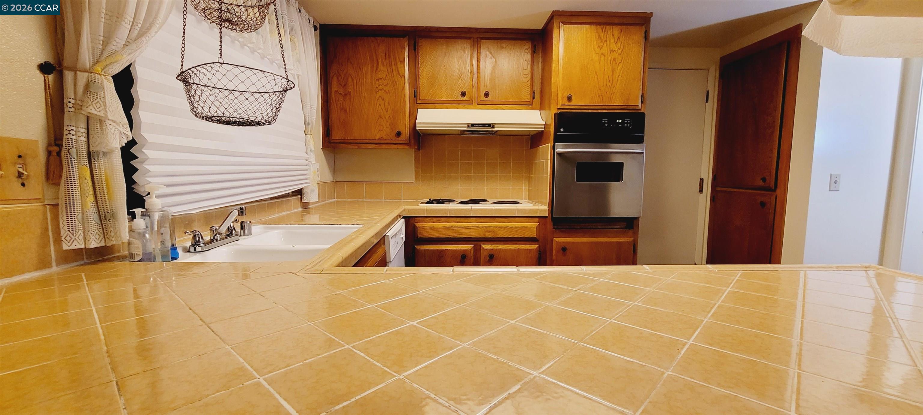 Detail Gallery Image 20 of 34 For 1 Castlewood, Pittsburg,  CA 94565 - 3 Beds | 2 Baths