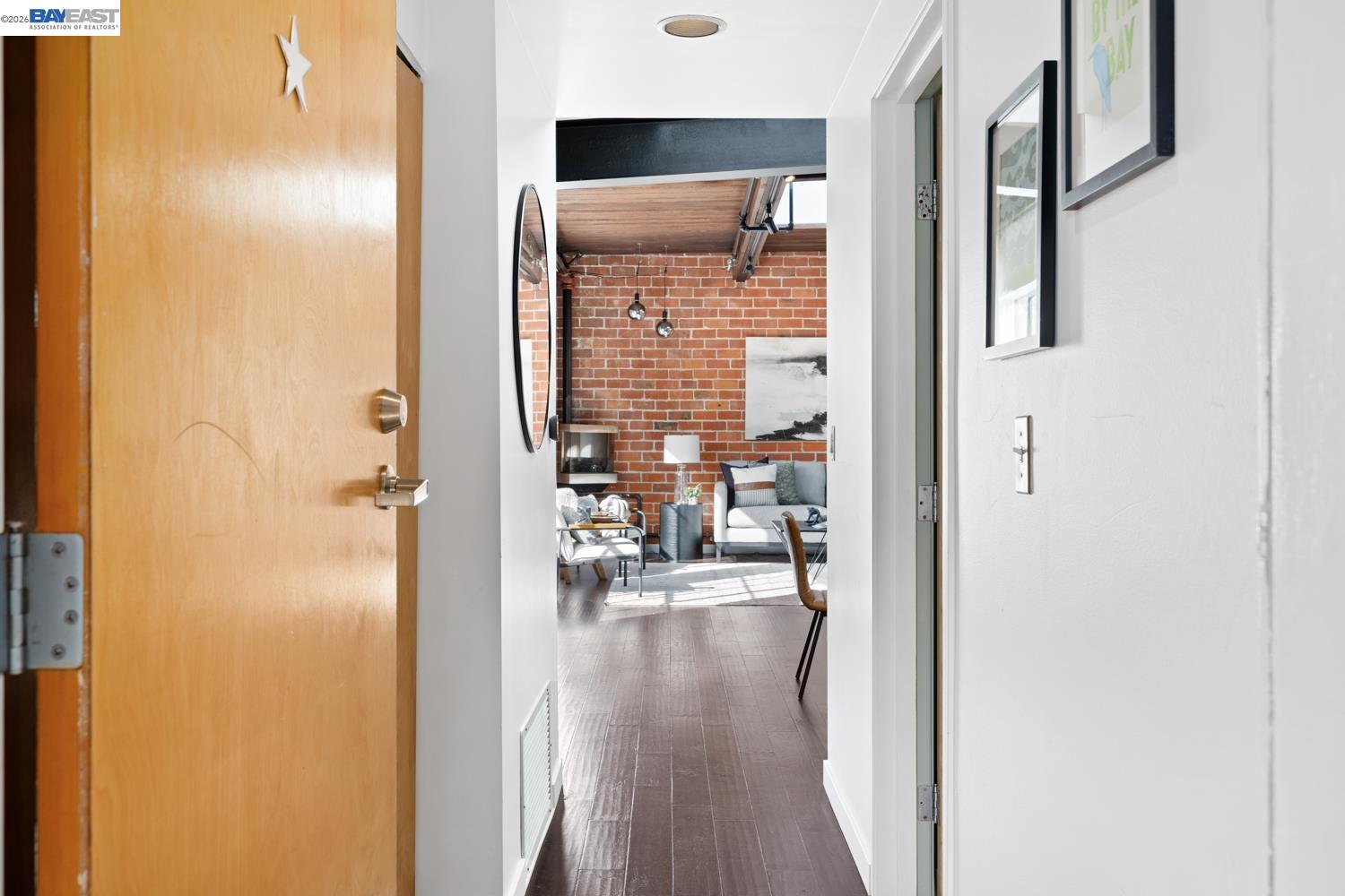 Detail Gallery Image 2 of 45 For 1250 Powell St #10,  Emeryville,  CA 94608 - 1 Beds | 1 Baths