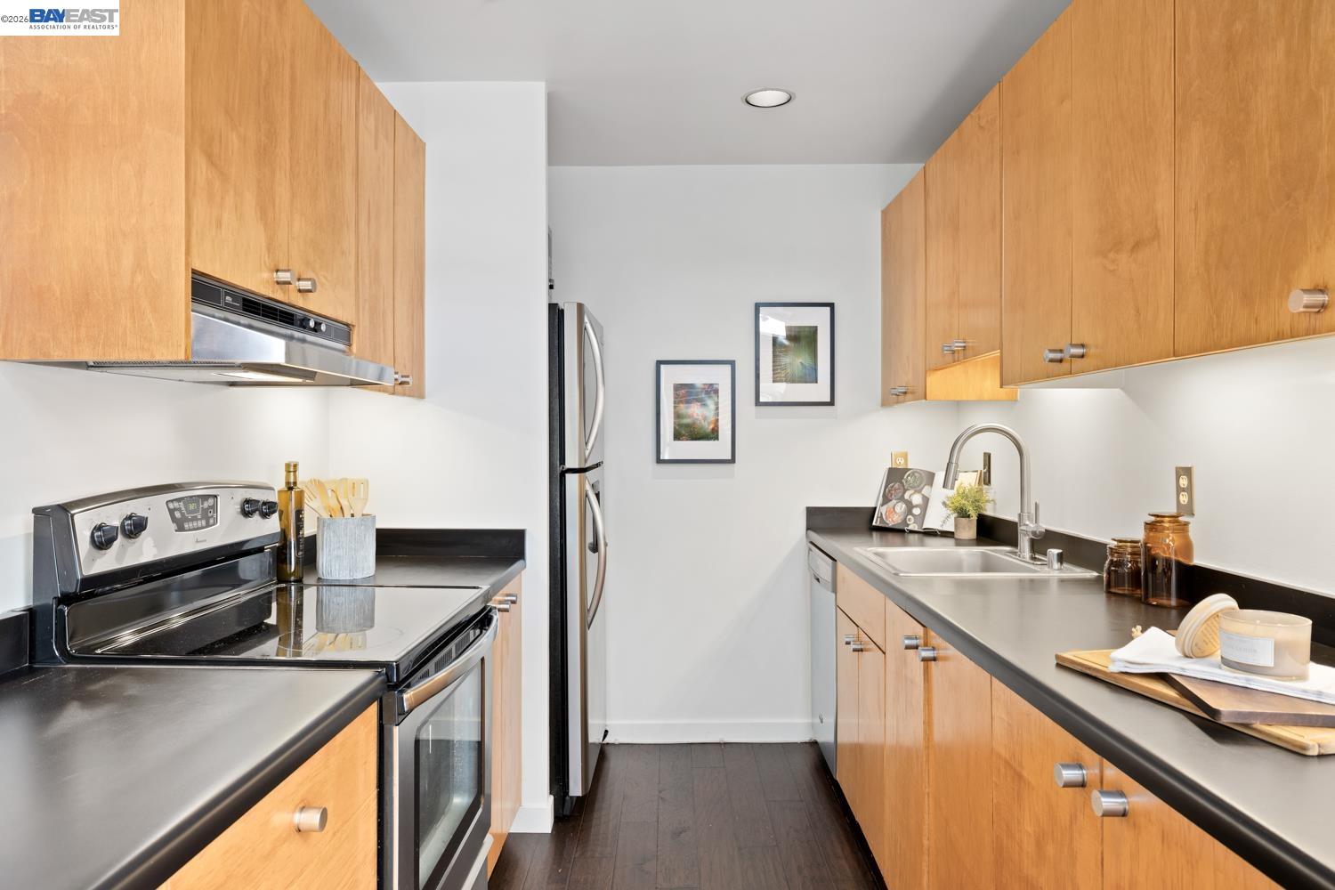 Detail Gallery Image 14 of 45 For 1250 Powell St #10,  Emeryville,  CA 94608 - 1 Beds | 1 Baths