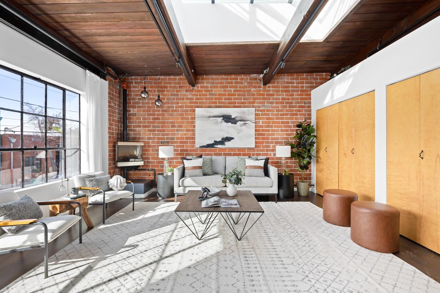 Photo #3: 41123855 Listing: Photo #3