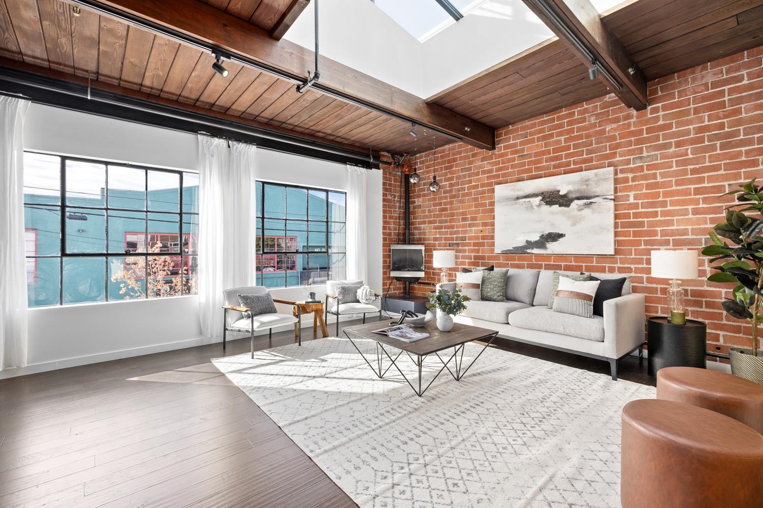 Photo #4: 41123855 Listing: Photo #4