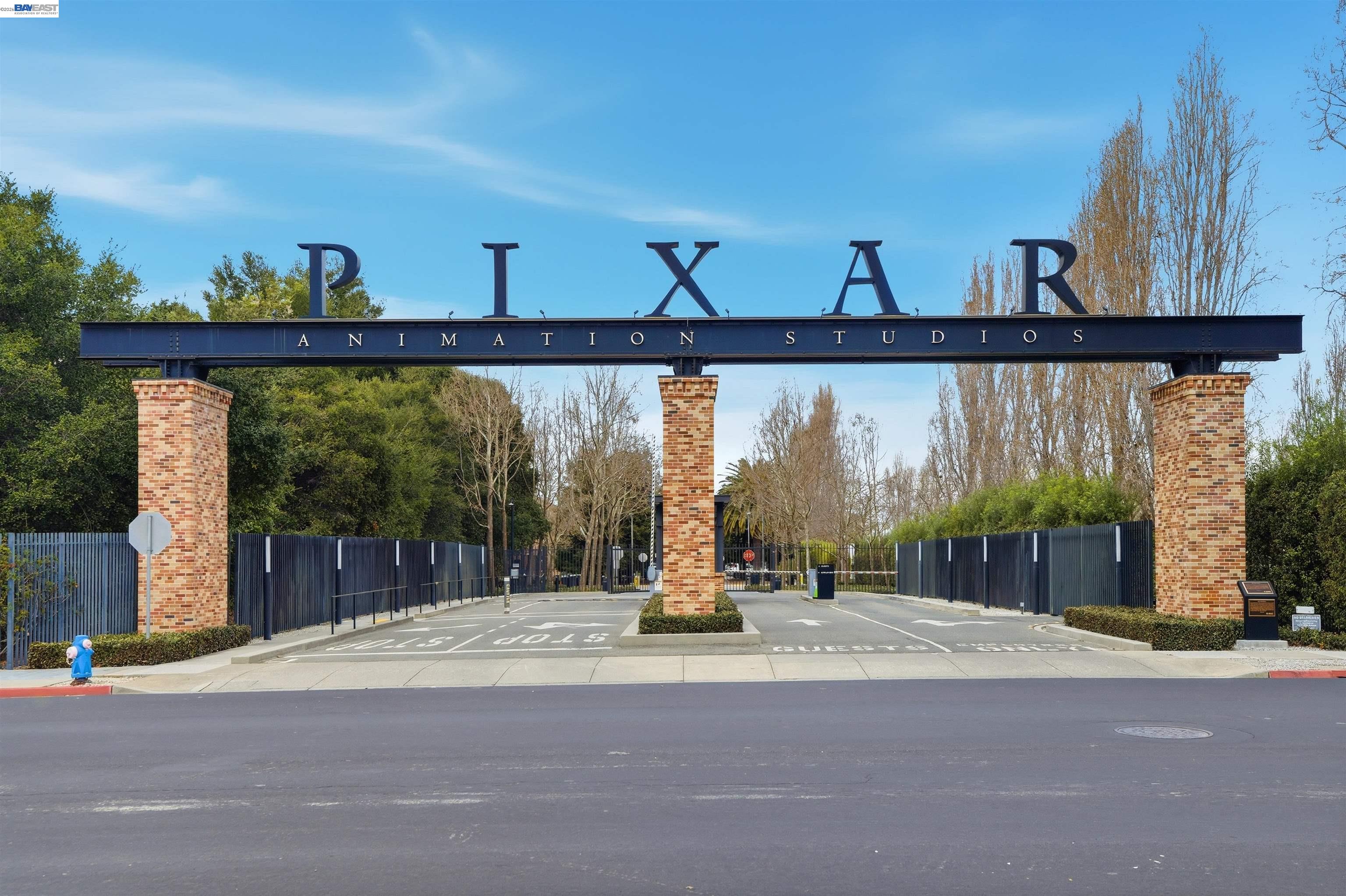 Detail Gallery Image 33 of 45 For 1250 Powell St #10,  Emeryville,  CA 94608 - 1 Beds | 1 Baths